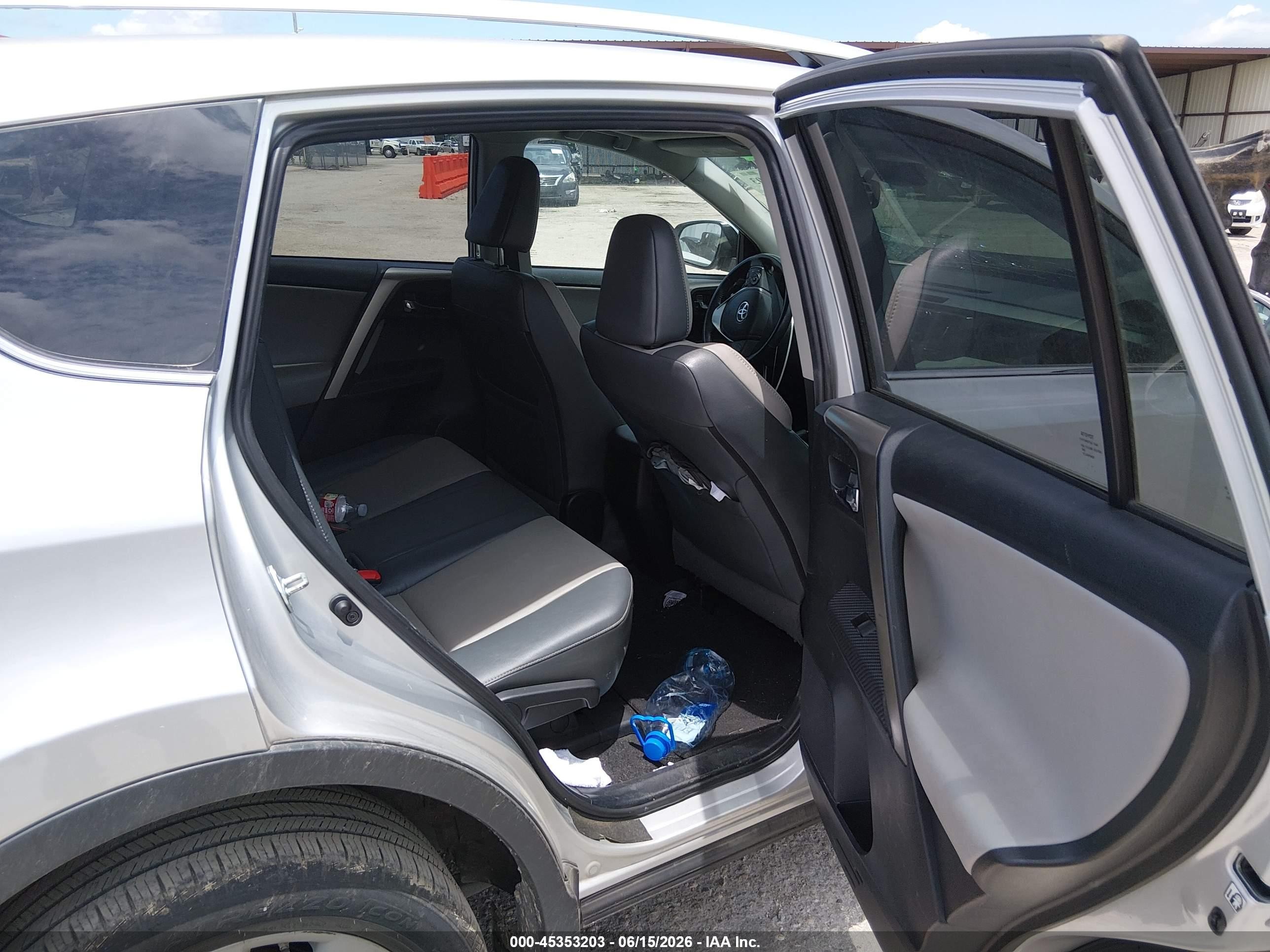2014 Toyota Rav4 Limited Silver vin: 2T3DFREV0EW201652