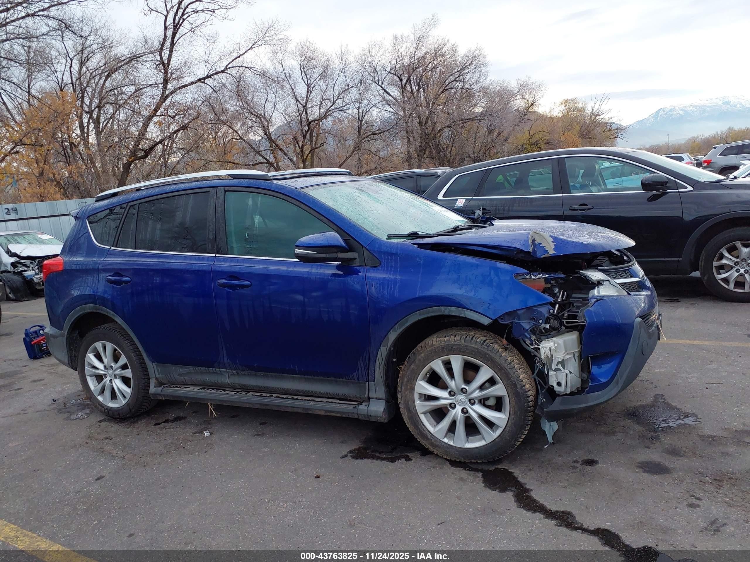 2015 Toyota Rav4 Limited Blue vin: 2T3DFREV0FW248021