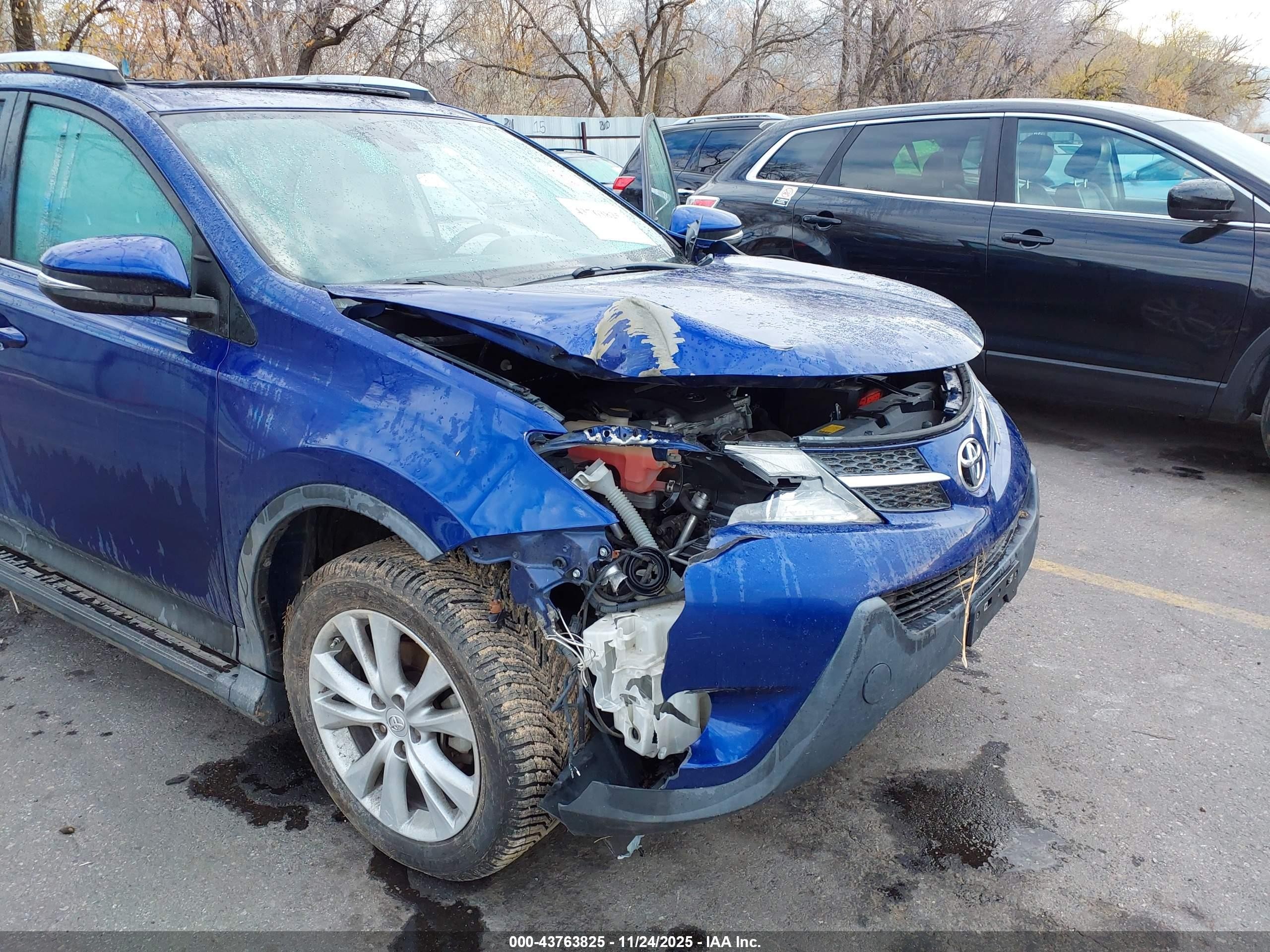 2015 Toyota Rav4 Limited Blue vin: 2T3DFREV0FW248021