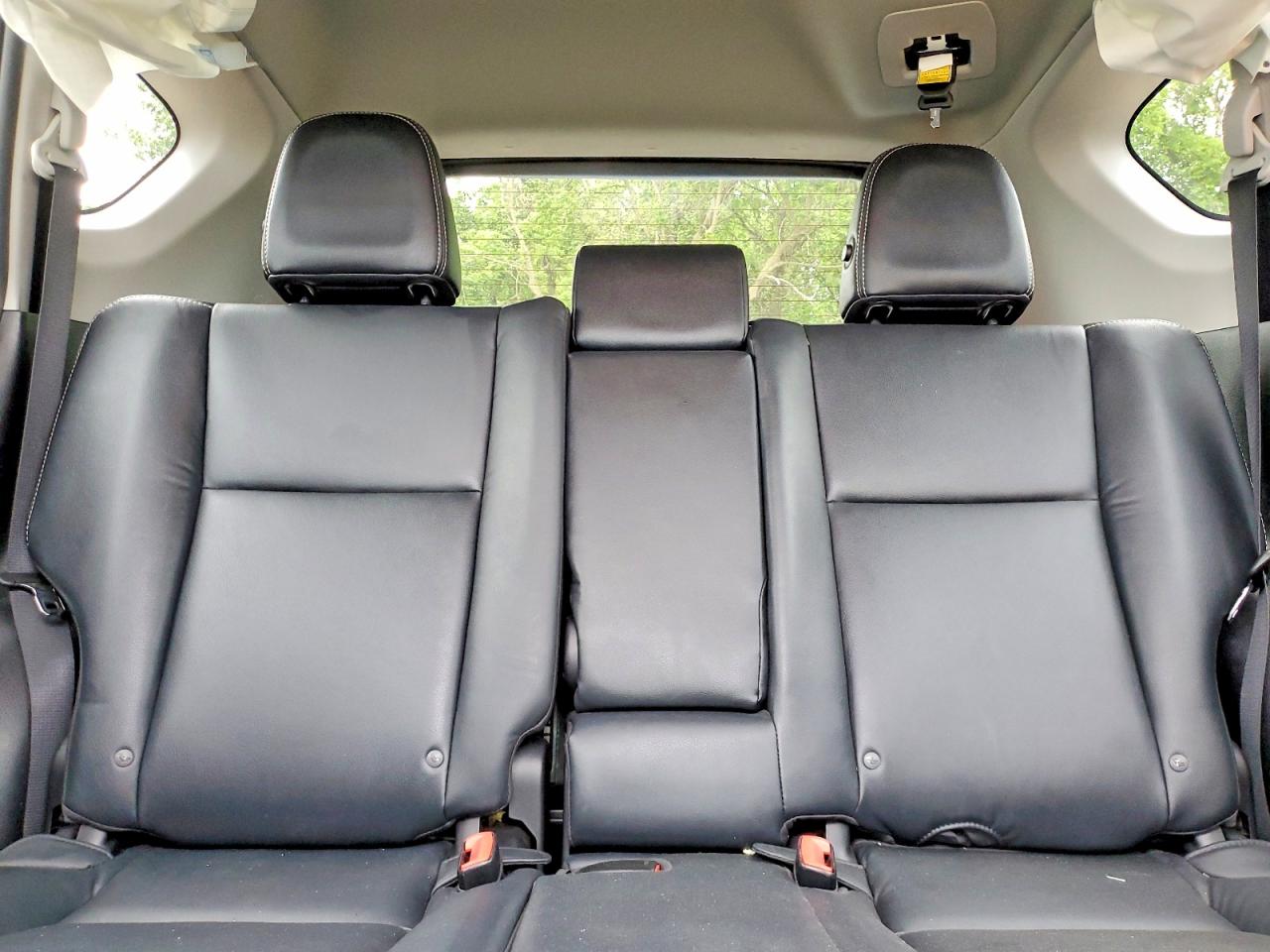 2015 Toyota Rav4 Limited White vin: 2T3DFREV0FW336034