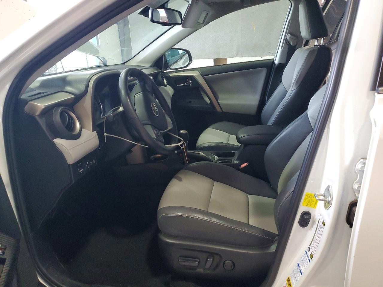 2015 Toyota Rav4 Limited White vin: 2T3DFREV0FW372855