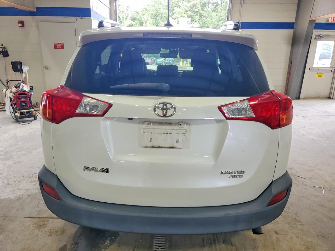 2015 Toyota Rav4 Limited White vin: 2T3DFREV0FW372855