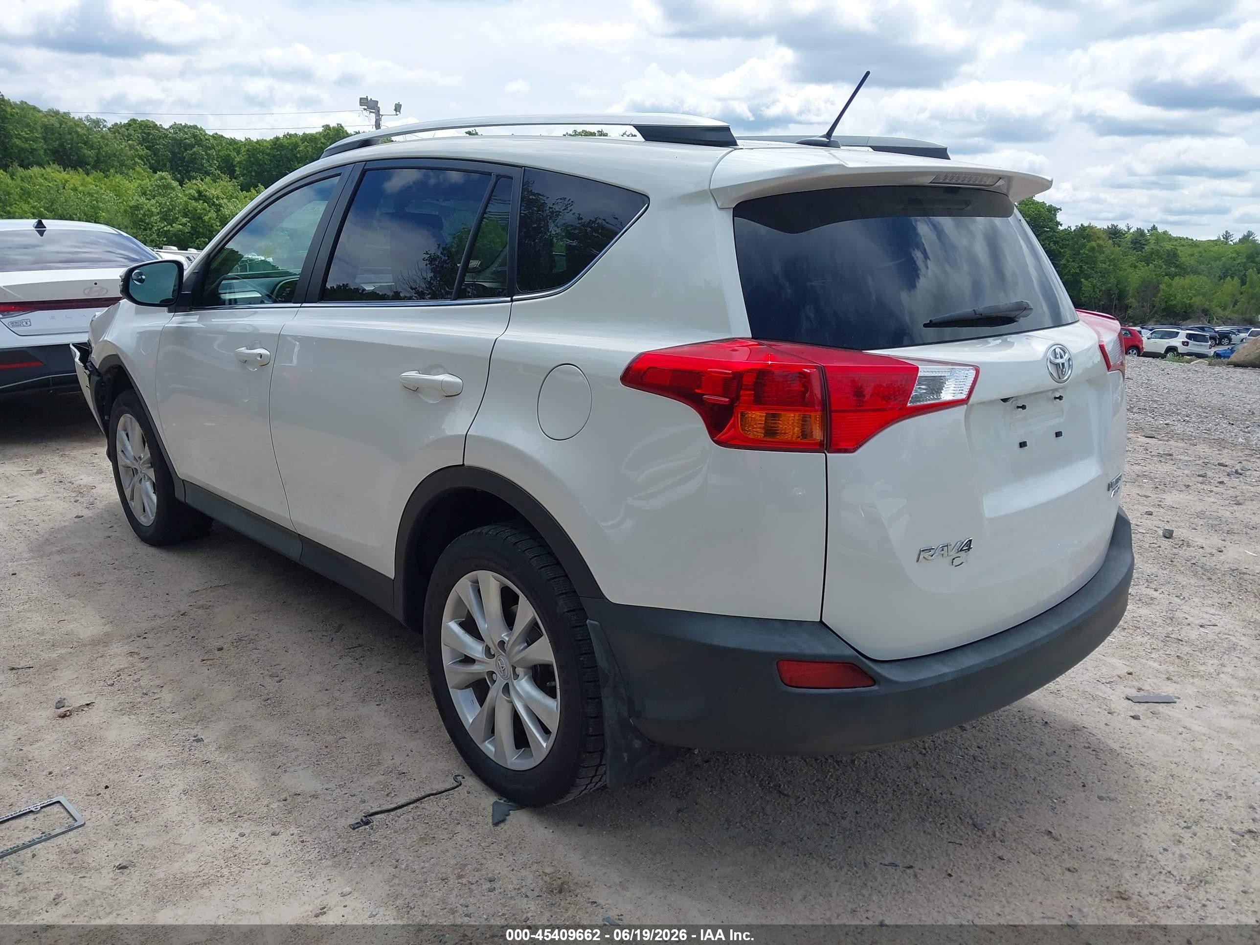 2013 Toyota Rav4 Limited White vin: 2T3DFREV1DW112171