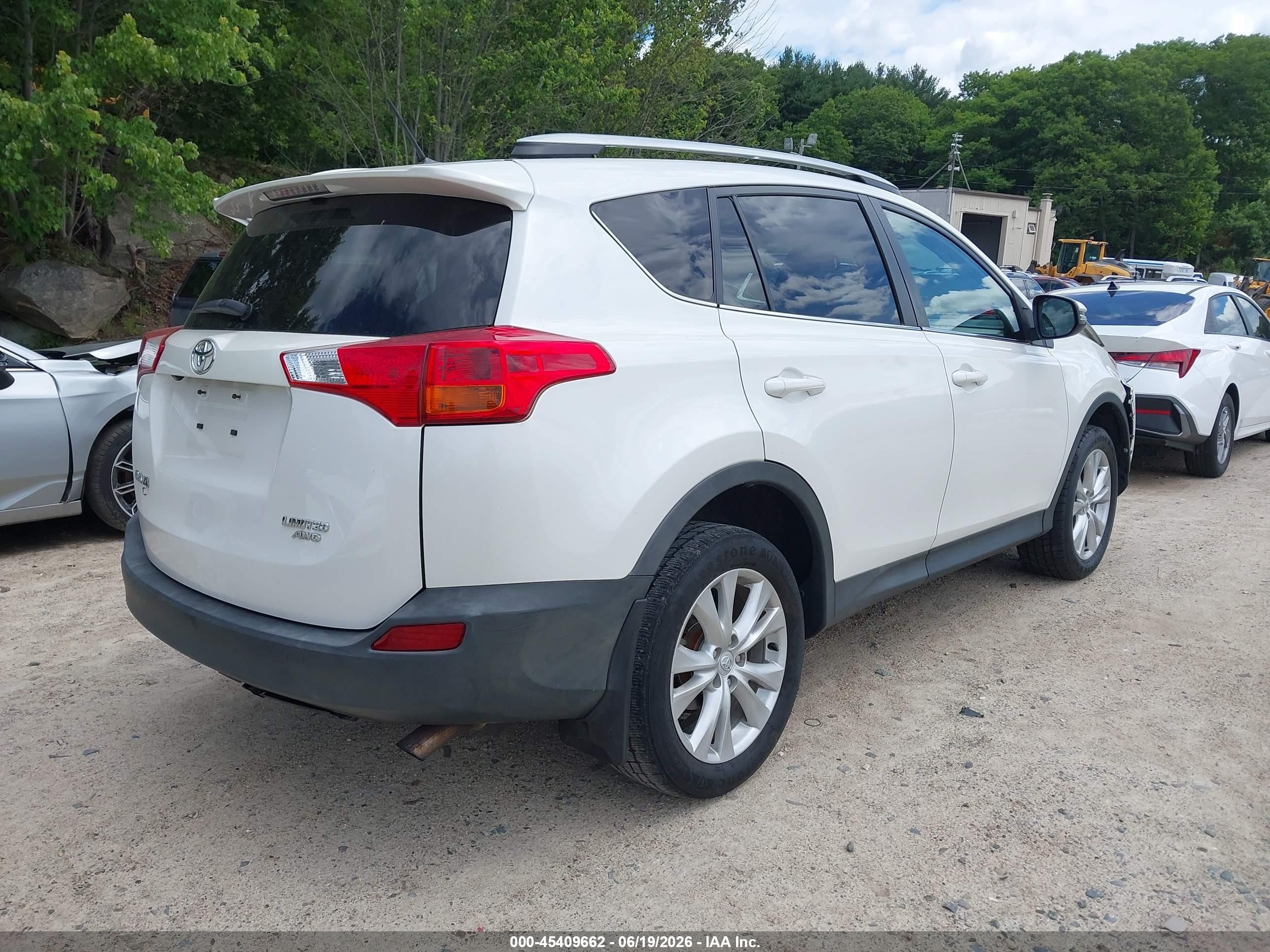 2013 Toyota Rav4 Limited White vin: 2T3DFREV1DW112171