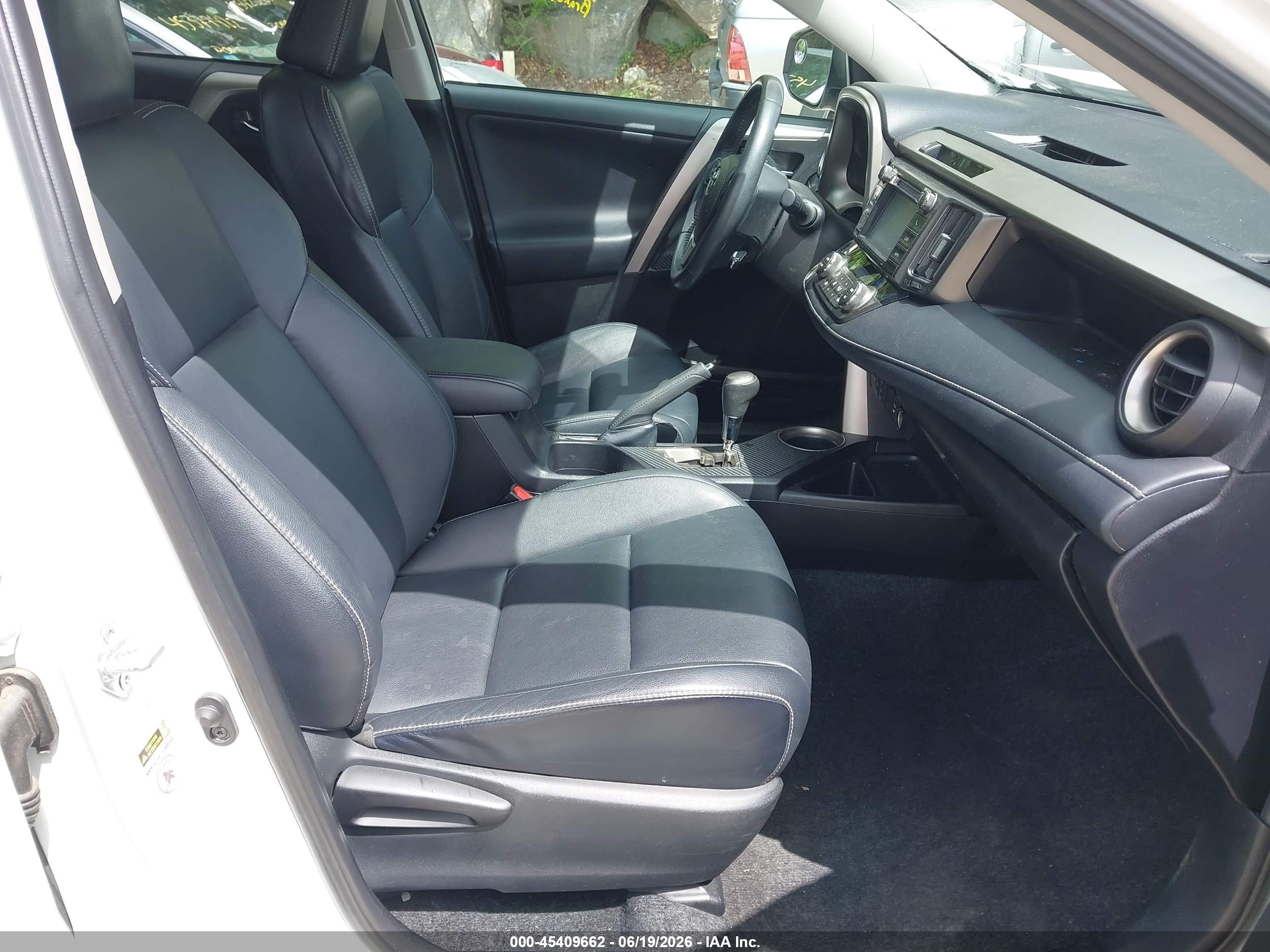 2013 Toyota Rav4 Limited White vin: 2T3DFREV1DW112171