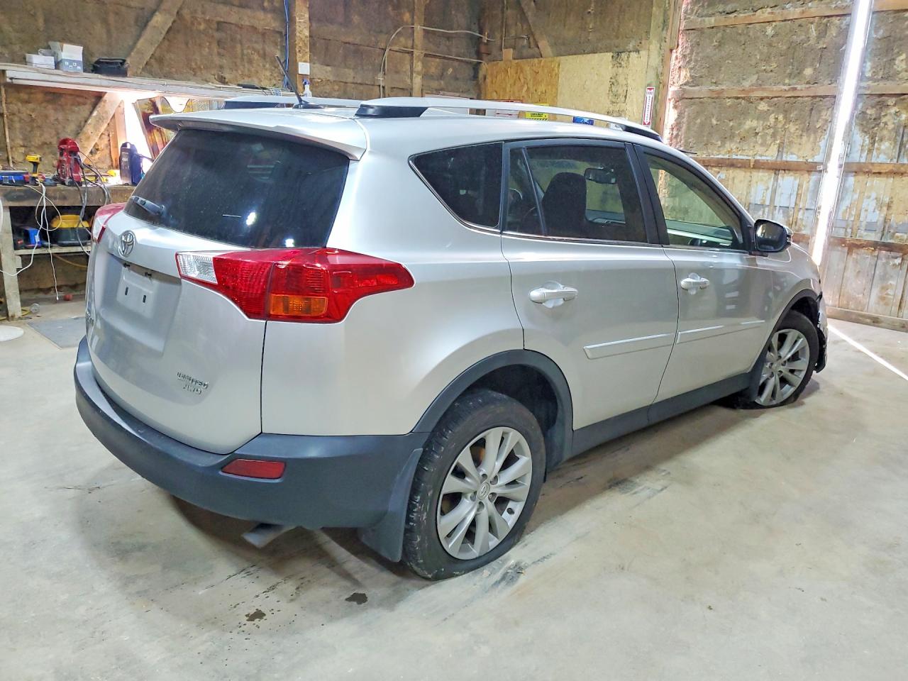 2015 Toyota Rav4 Limited Silver vin: 2T3DFREV1FW235438