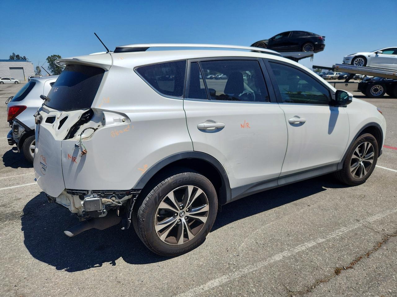 2015 Toyota Rav4 Limited White vin: 2T3DFREV1FW251252