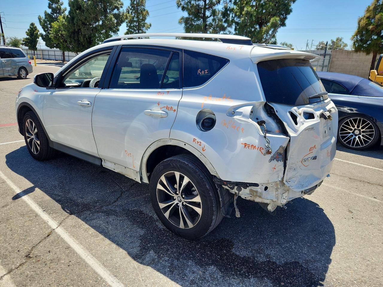 2015 Toyota Rav4 Limited White vin: 2T3DFREV1FW251252