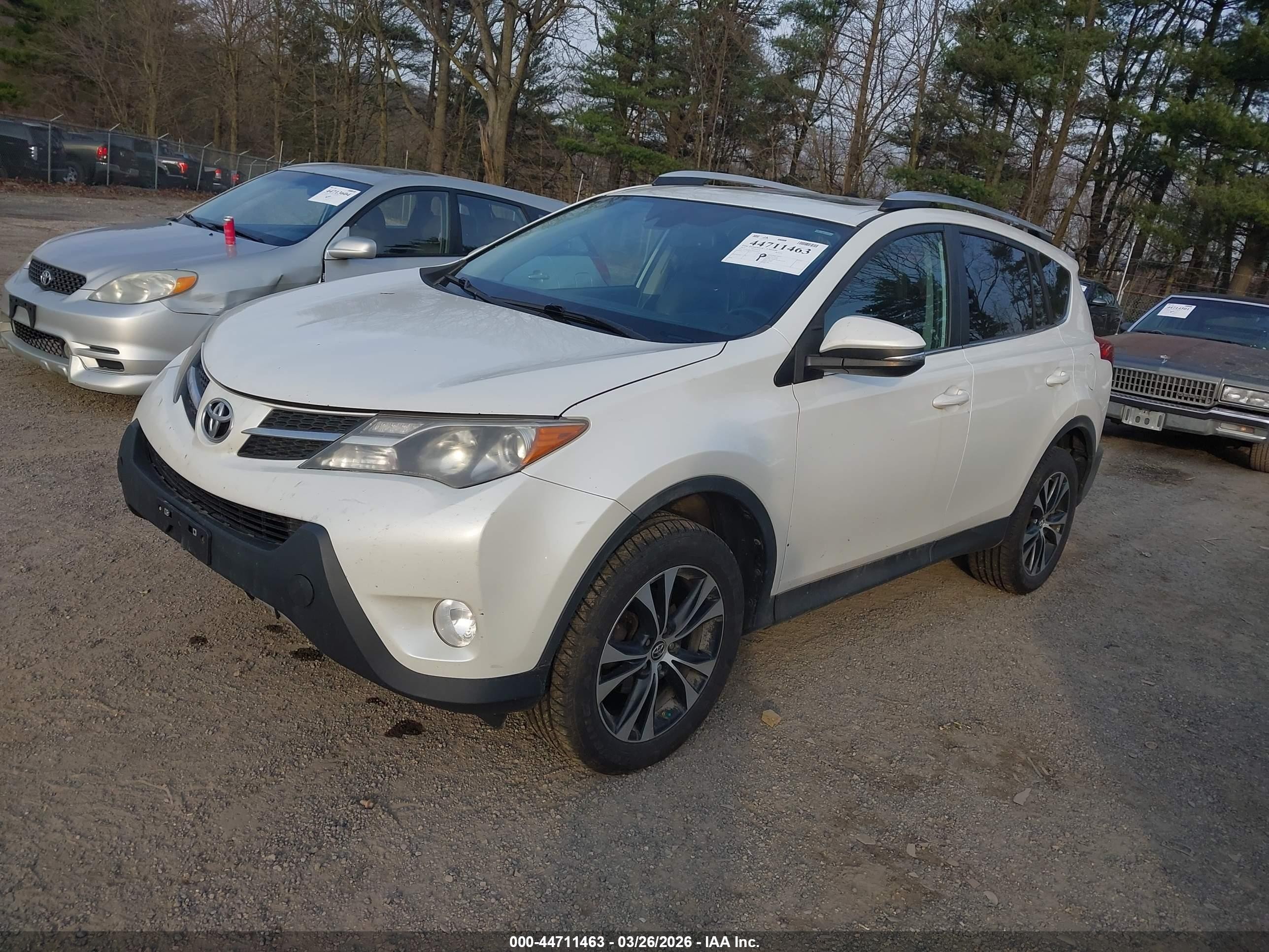 2015 Toyota Rav4 Limited White vin: 2T3DFREV1FW312471