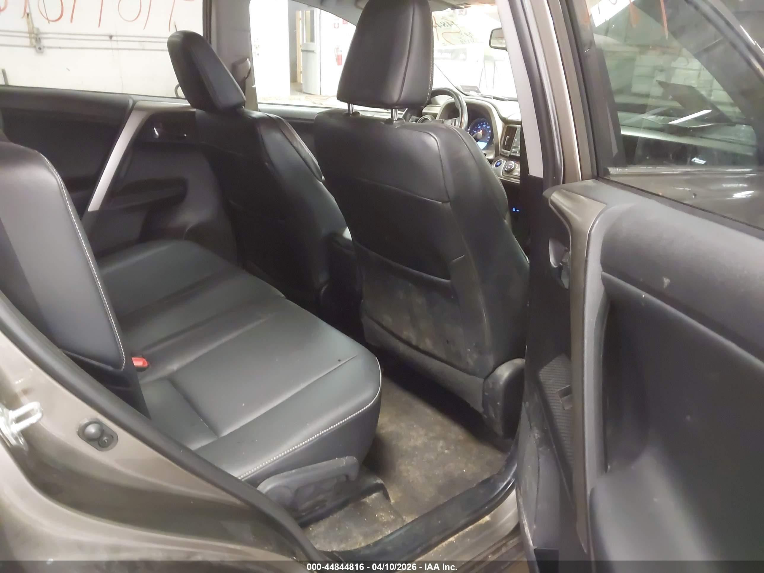 2015 Toyota Rav4 Limited Brown vin: 2T3DFREV1FW326807