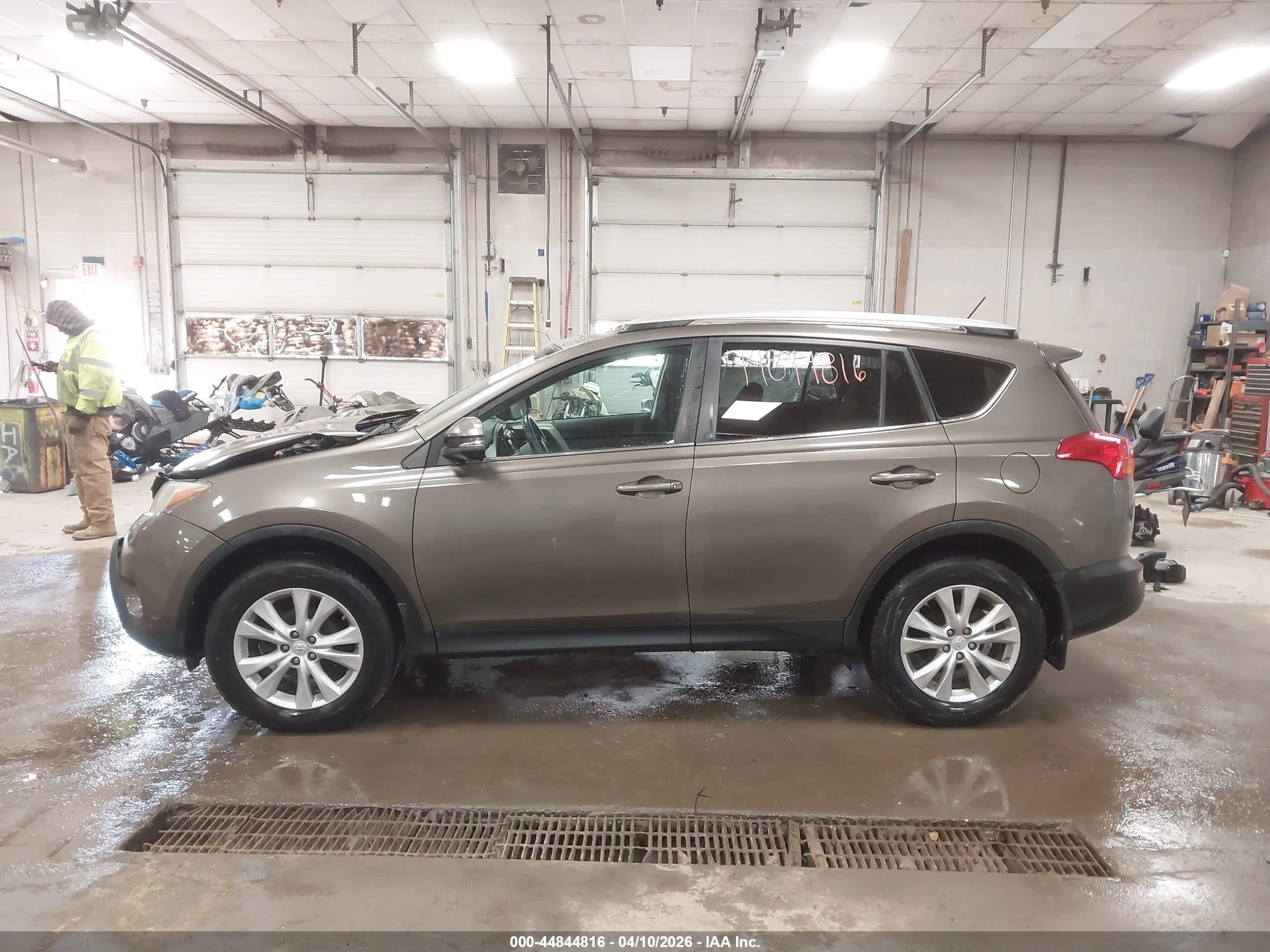 2015 Toyota Rav4 Limited Brown vin: 2T3DFREV1FW326807