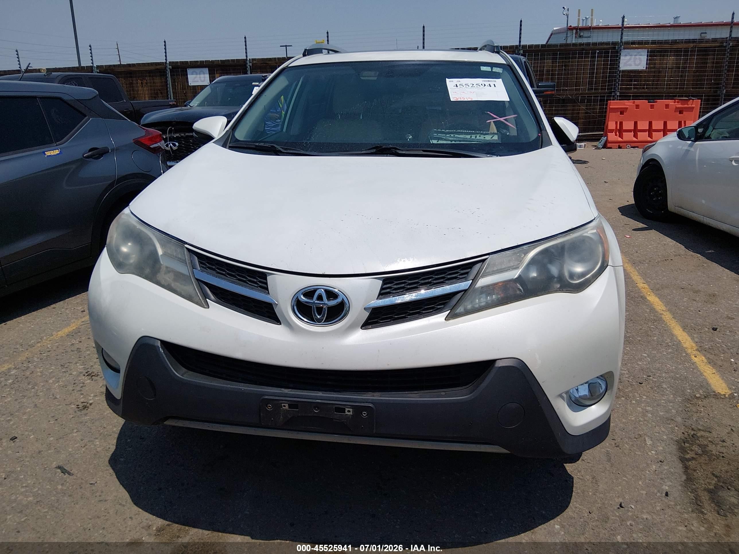 2015 Toyota Rav4 Limited Белый vin: 2T3DFREV1FW342392