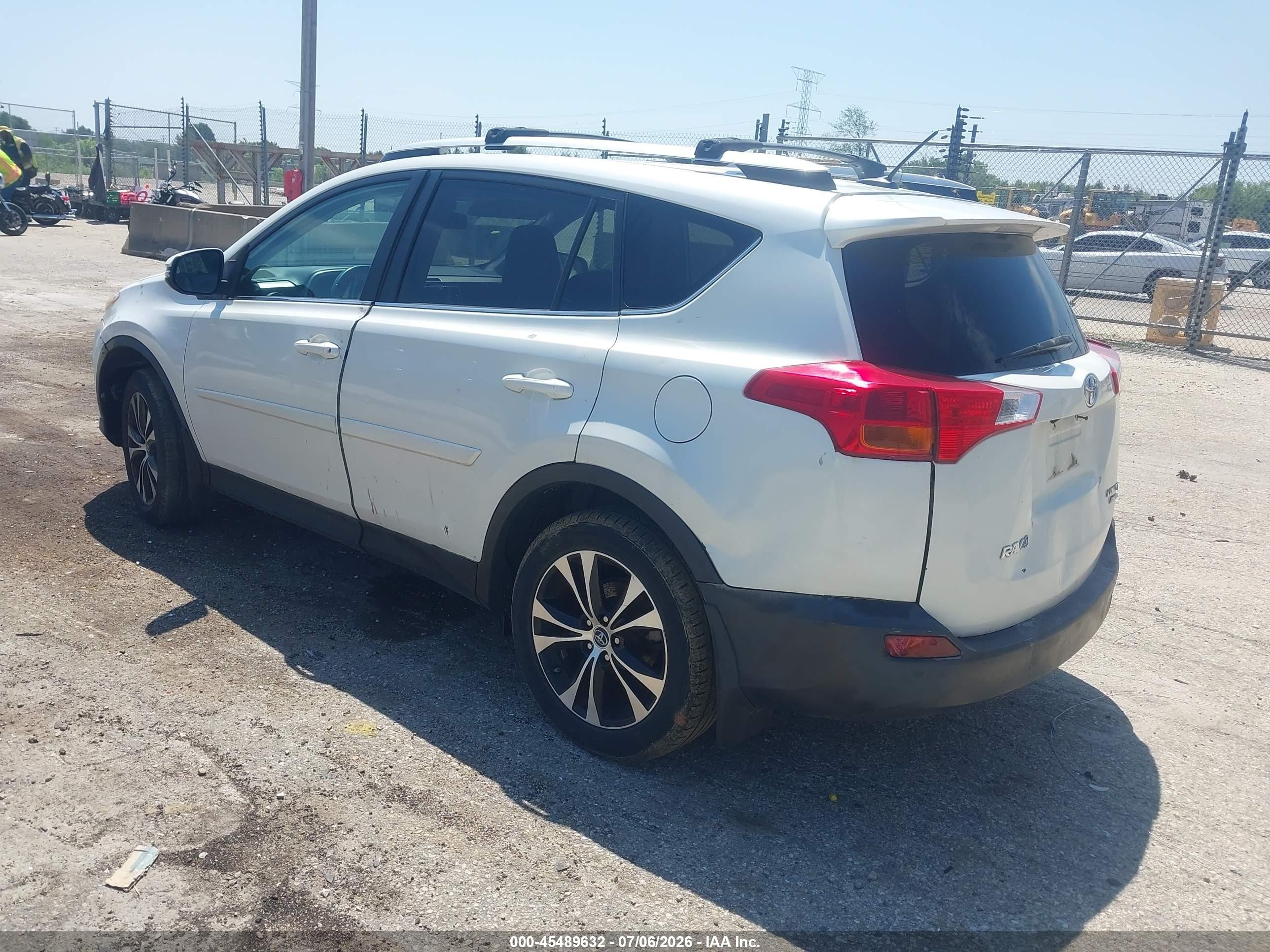 2015 Toyota Rav4 Limited White vin: 2T3DFREV1FW348824