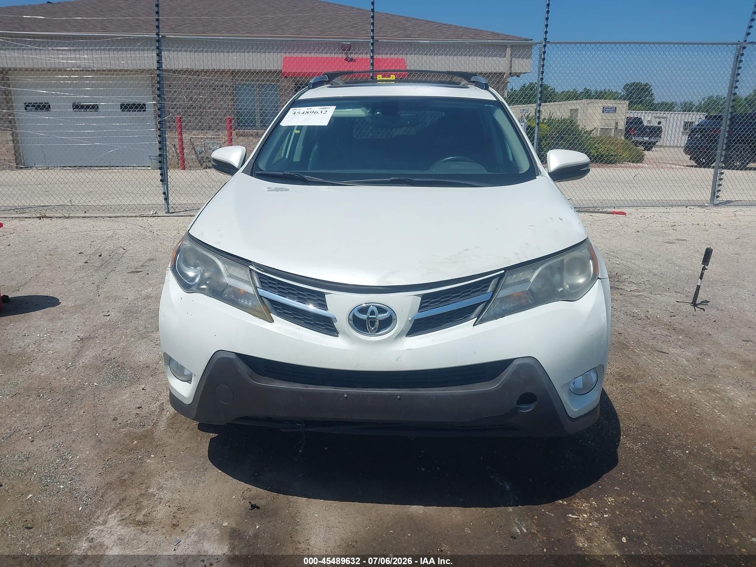 2015 Toyota Rav4 Limited White vin: 2T3DFREV1FW348824