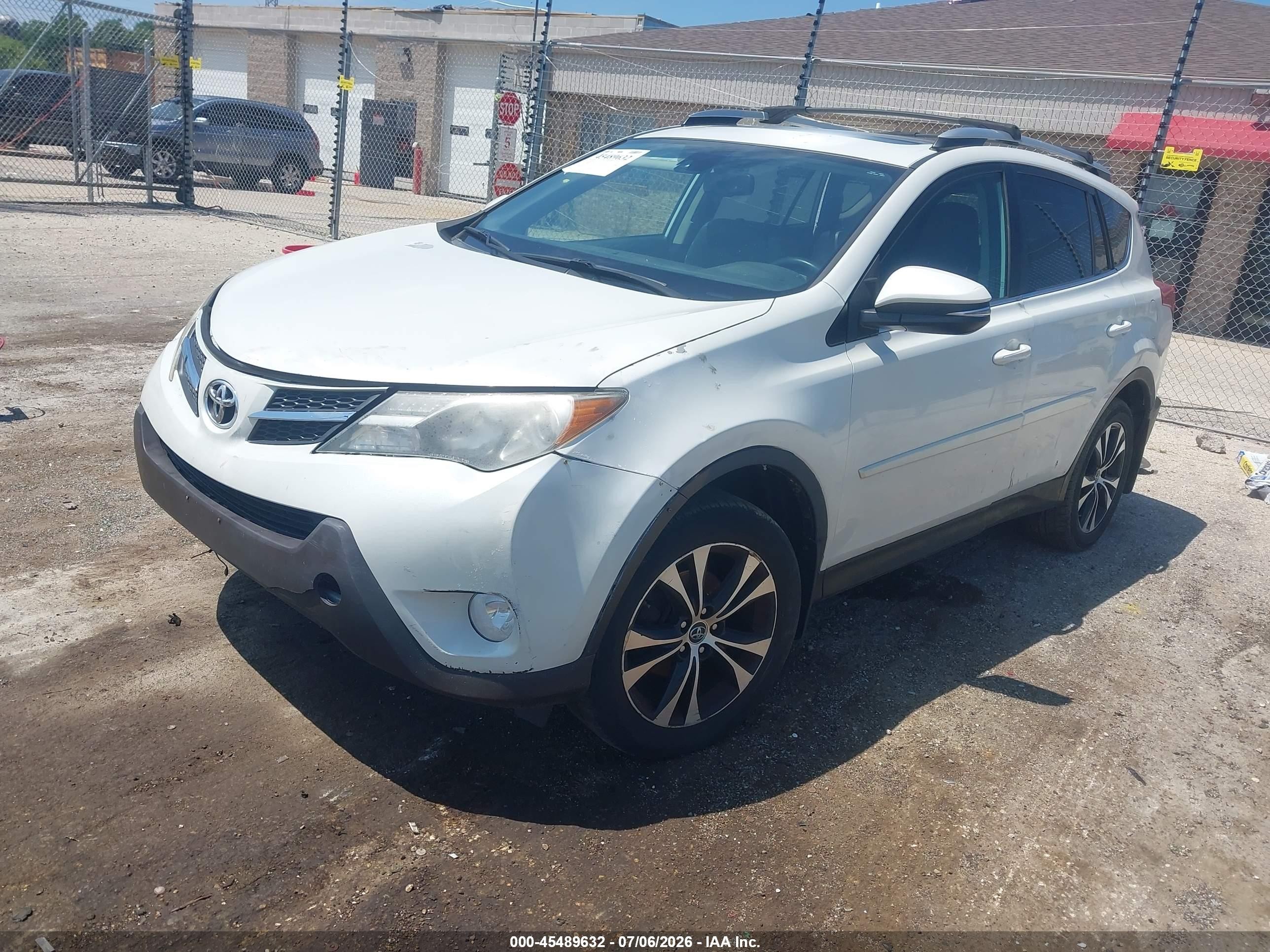 2015 Toyota Rav4 Limited White vin: 2T3DFREV1FW348824