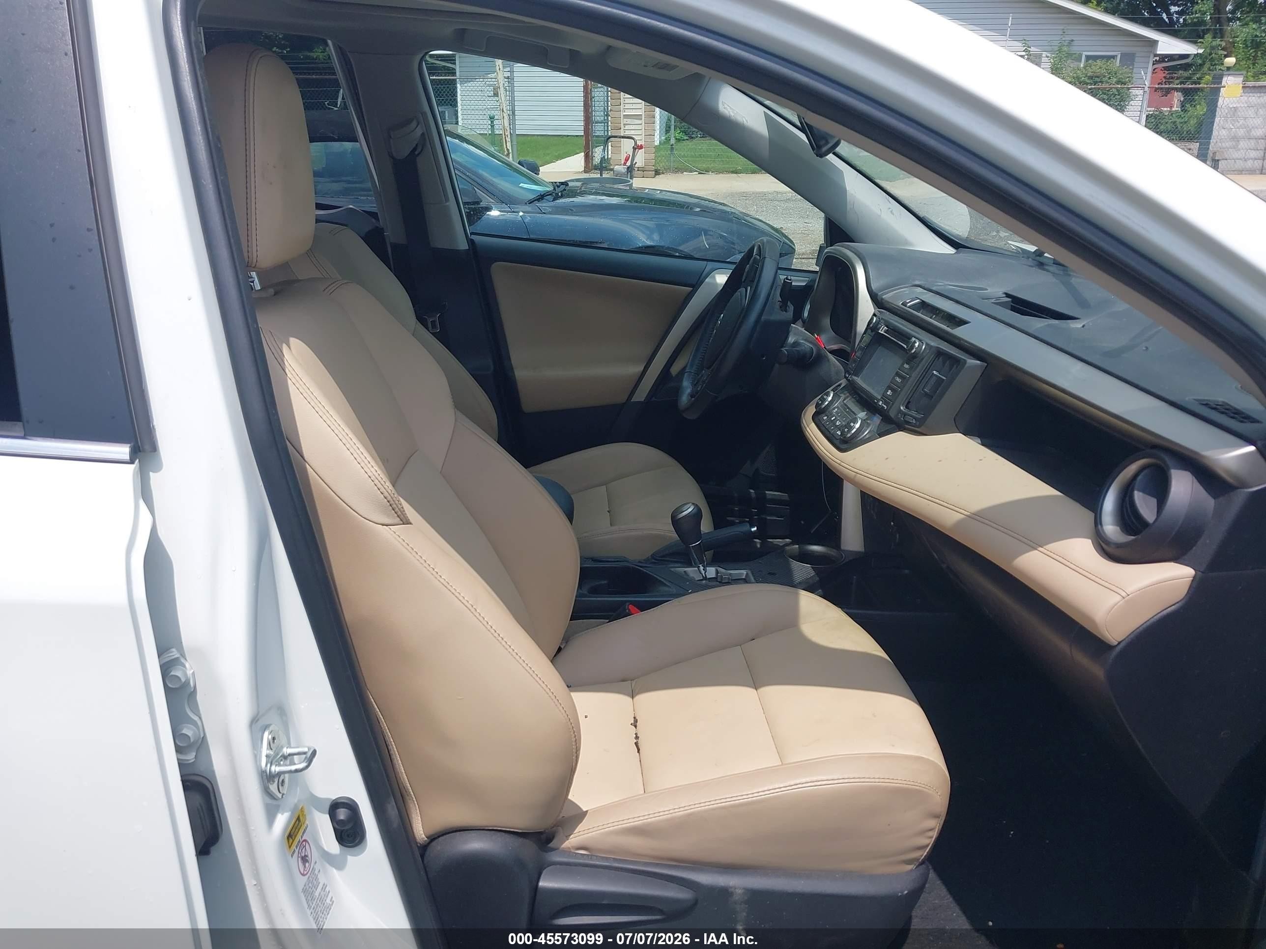 2015 Toyota Rav4 Limited White vin: 2T3DFREV1FW362948
