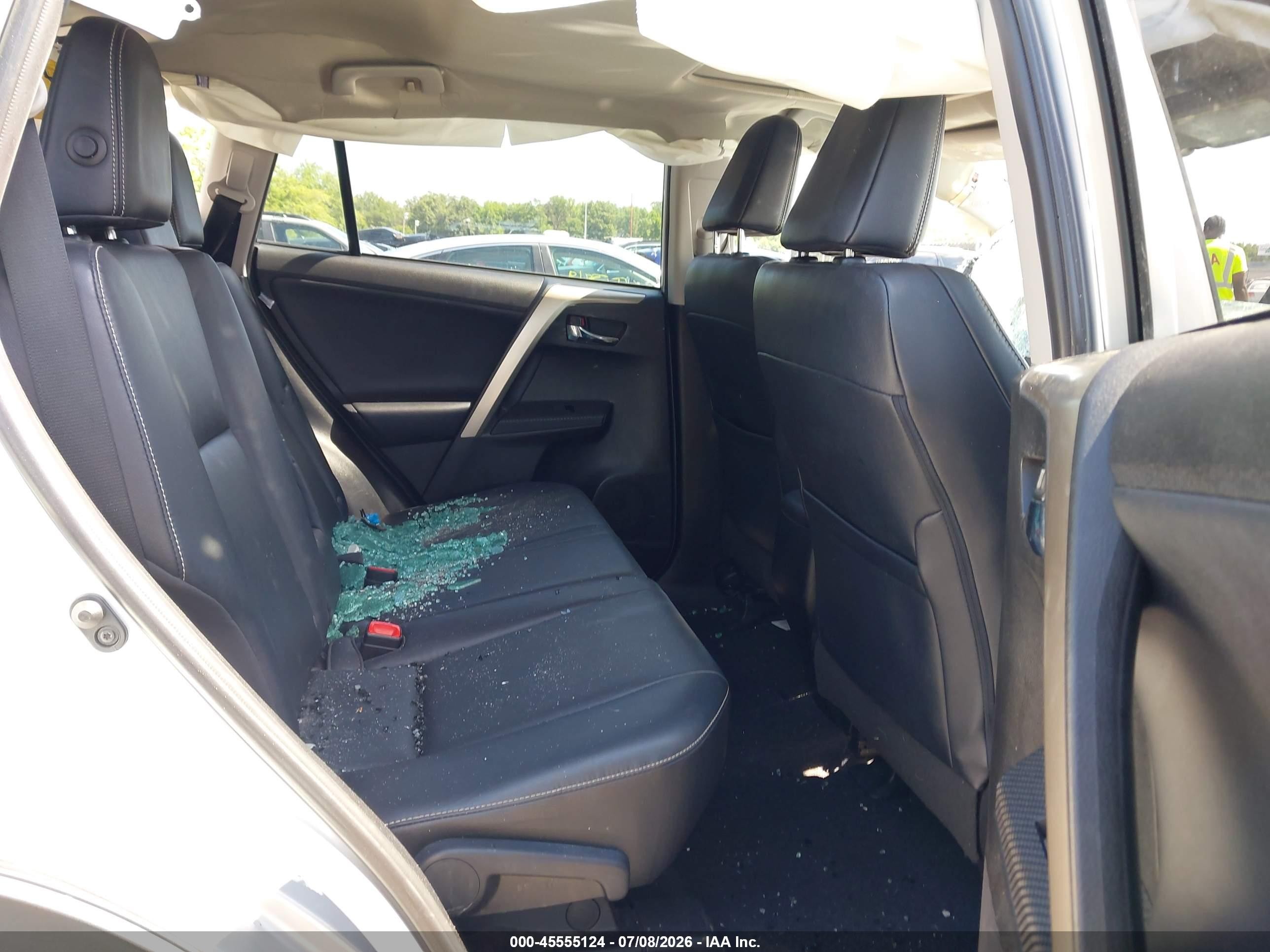 2015 Toyota Rav4 Limited Silver vin: 2T3DFREV1FW365283