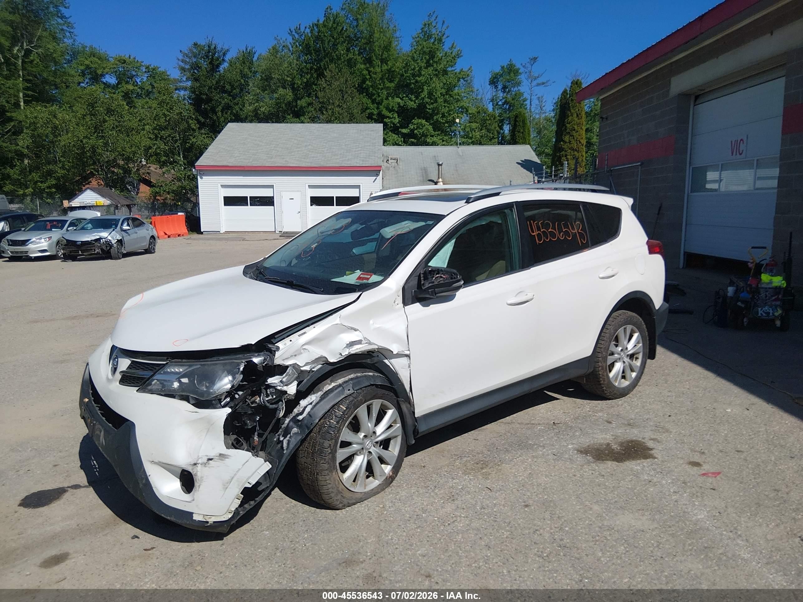 2013 Toyota Rav4 Limited White vin: 2T3DFREV2DW106931