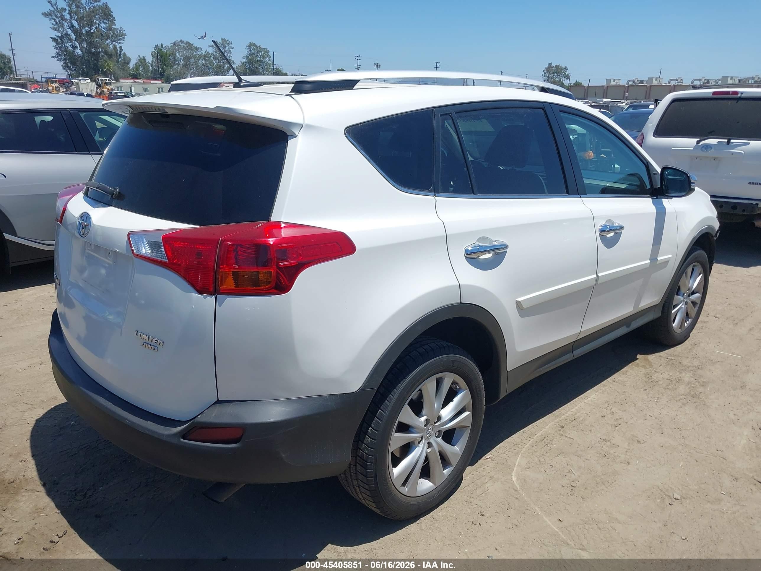 2014 Toyota Rav4 Limited White vin: 2T3DFREV2EW177905