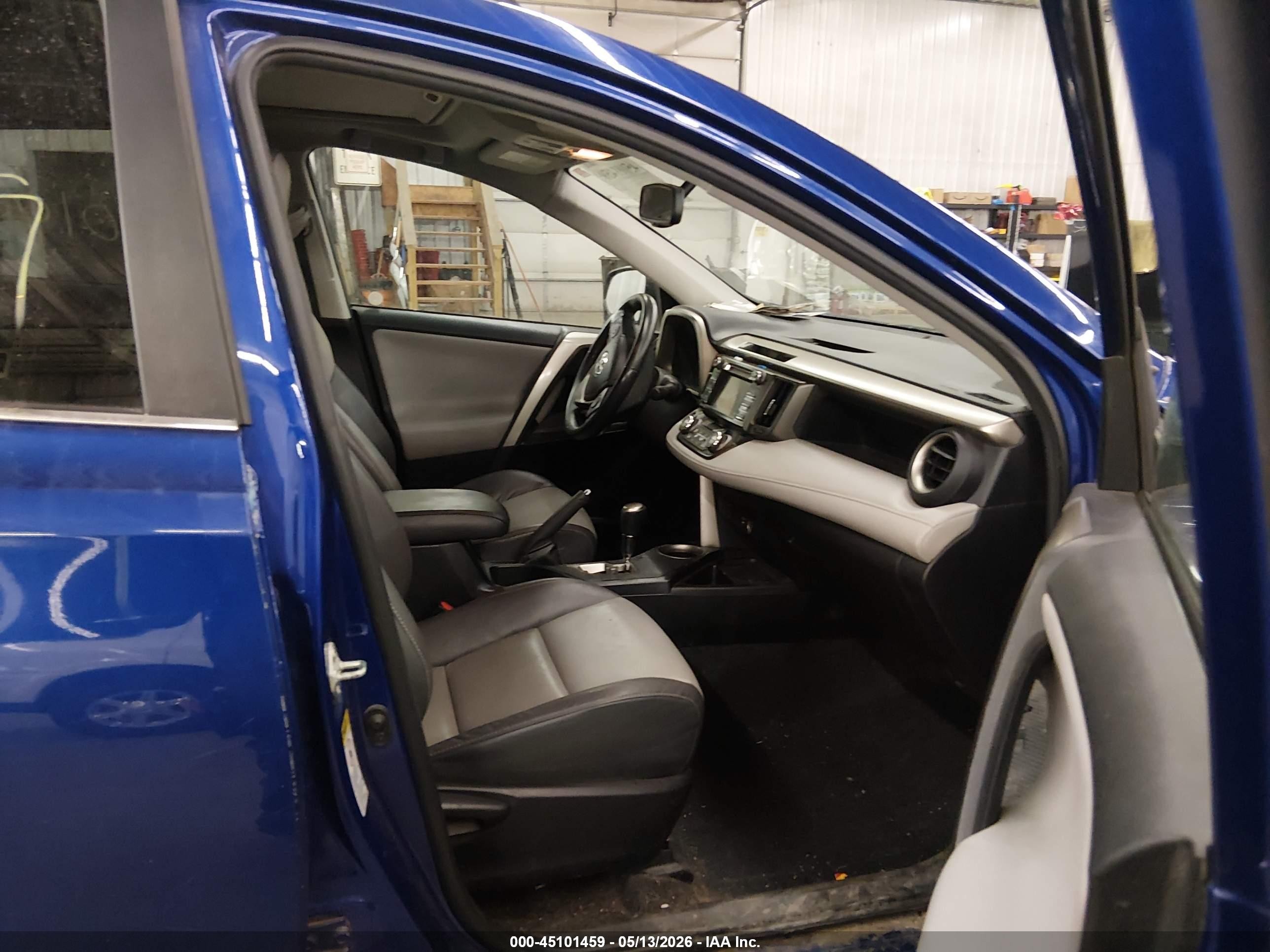 2015 Toyota Rav4 Limited Blue vin: 2T3DFREV2FW273504