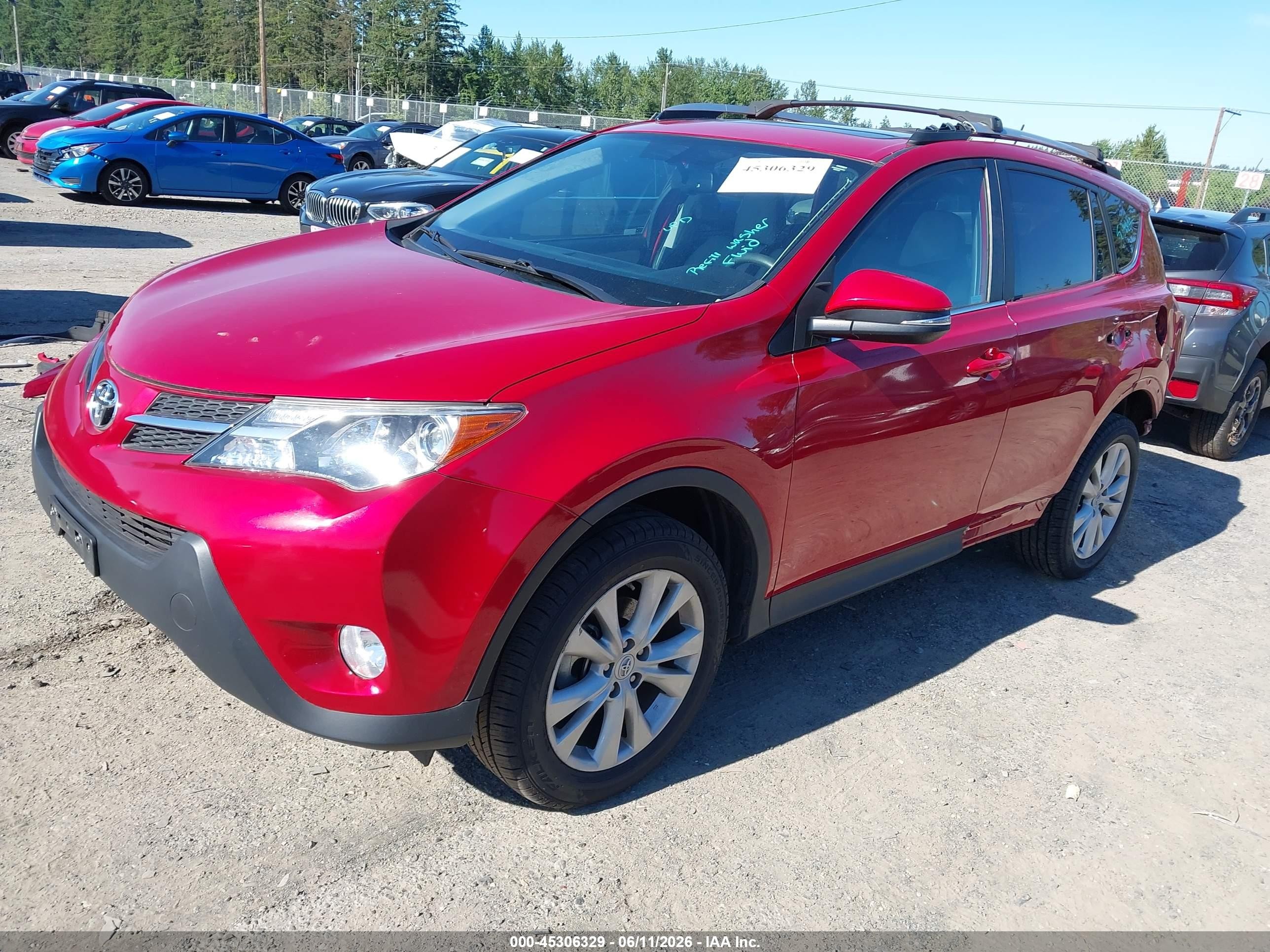 2015 Toyota Rav4 Limited Red vin: 2T3DFREV2FW280131