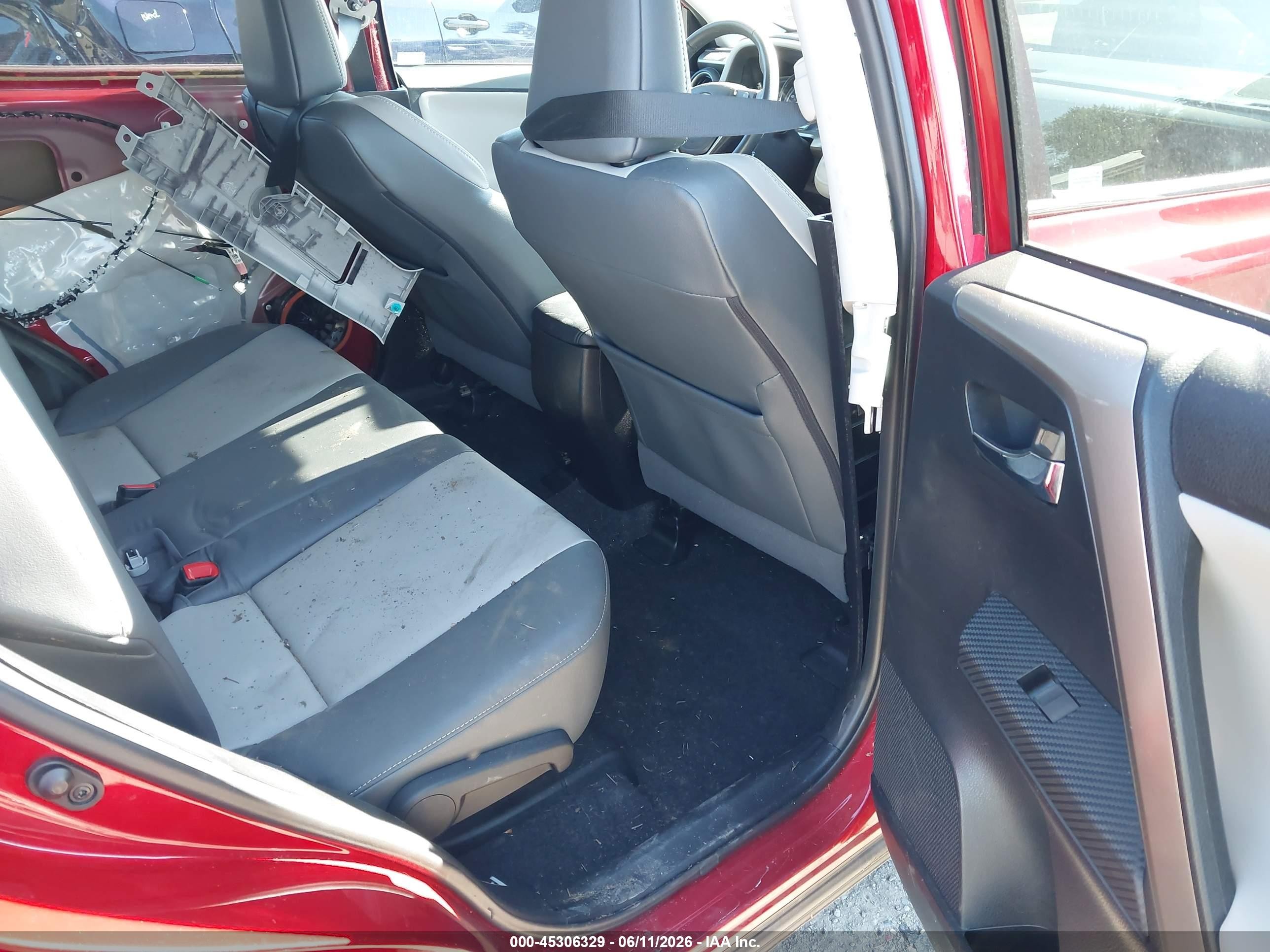 2015 Toyota Rav4 Limited Red vin: 2T3DFREV2FW280131