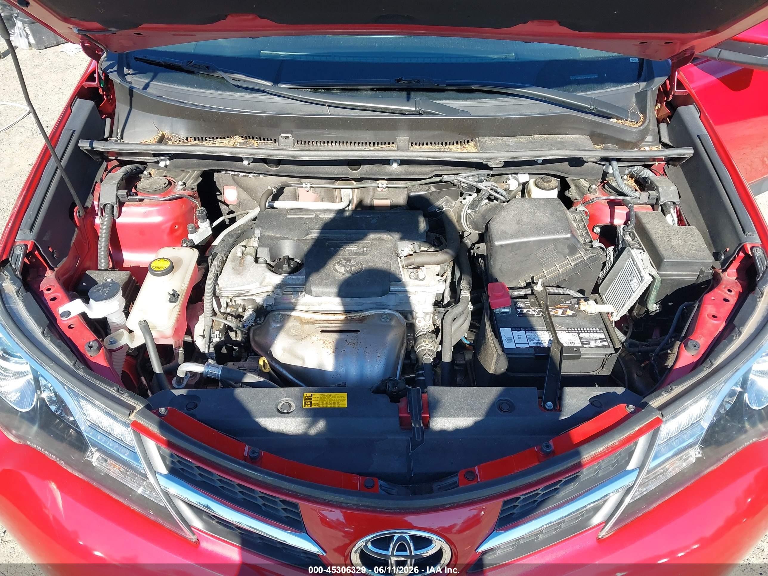 2015 Toyota Rav4 Limited Red vin: 2T3DFREV2FW280131