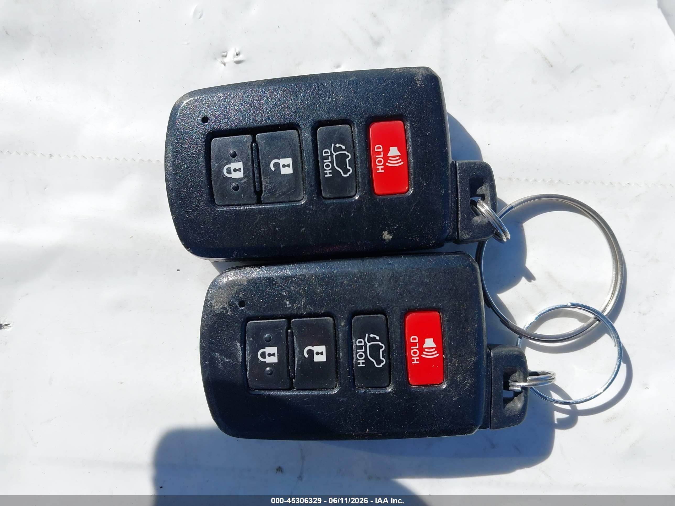 2015 Toyota Rav4 Limited Red vin: 2T3DFREV2FW280131