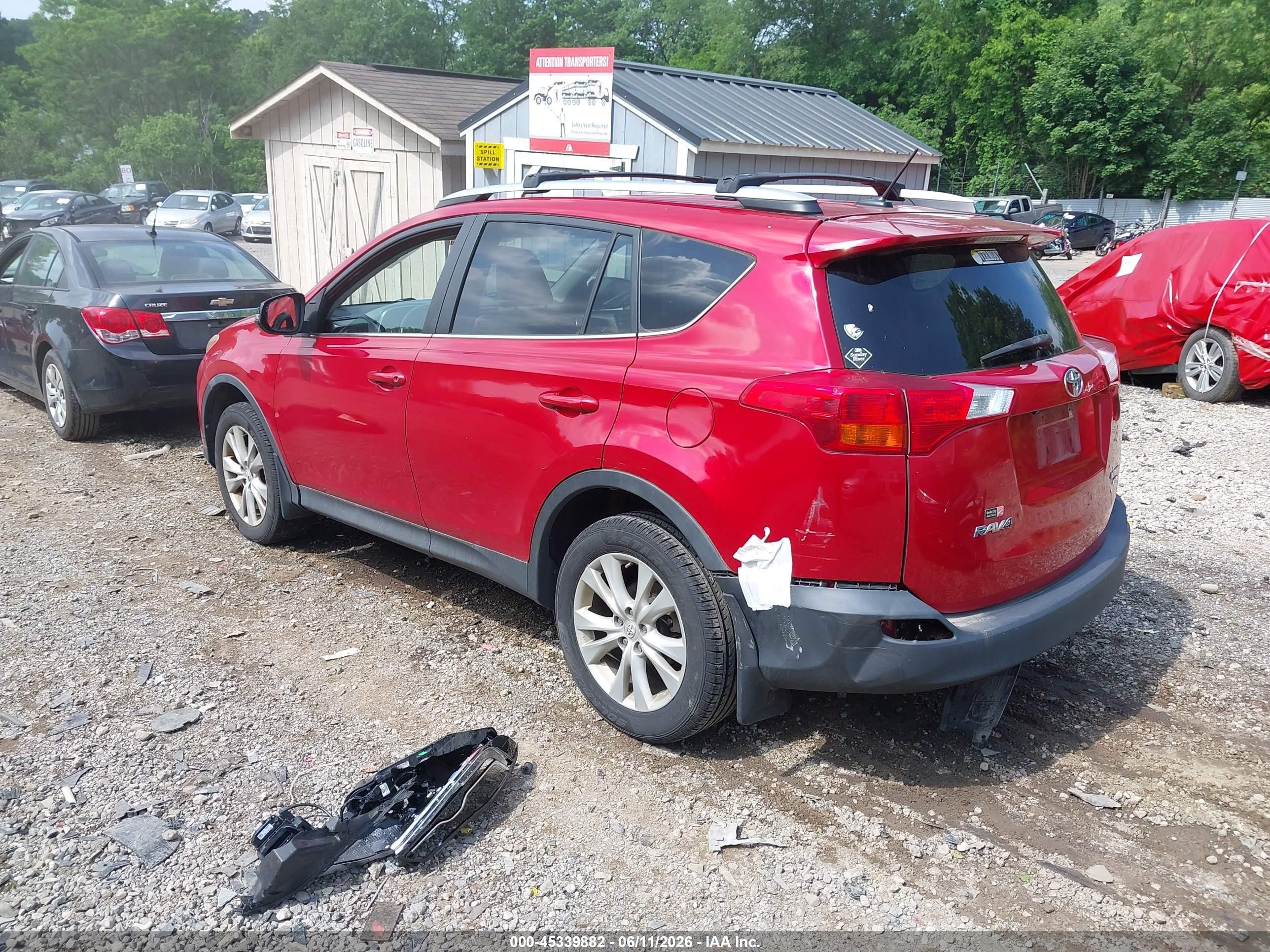 2015 Toyota Rav4 Limited Red vin: 2T3DFREV2FW290657