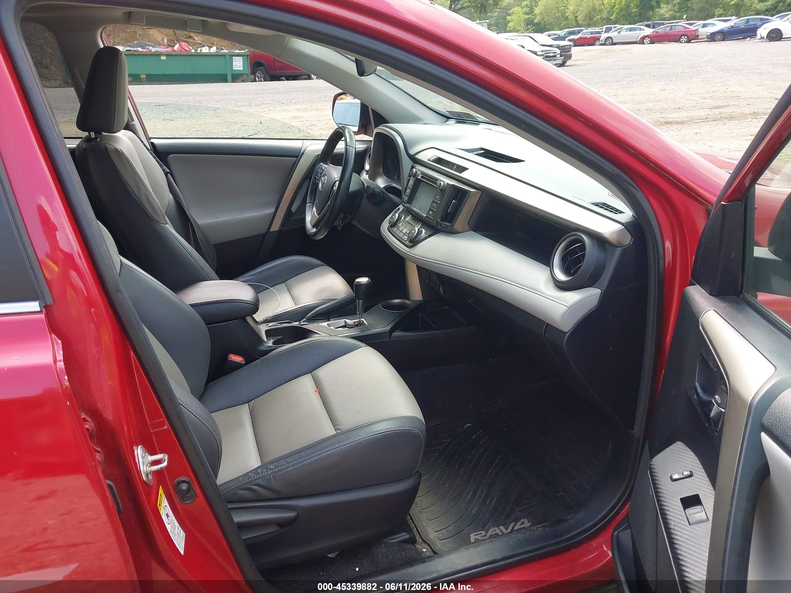 2015 Toyota Rav4 Limited Red vin: 2T3DFREV2FW290657