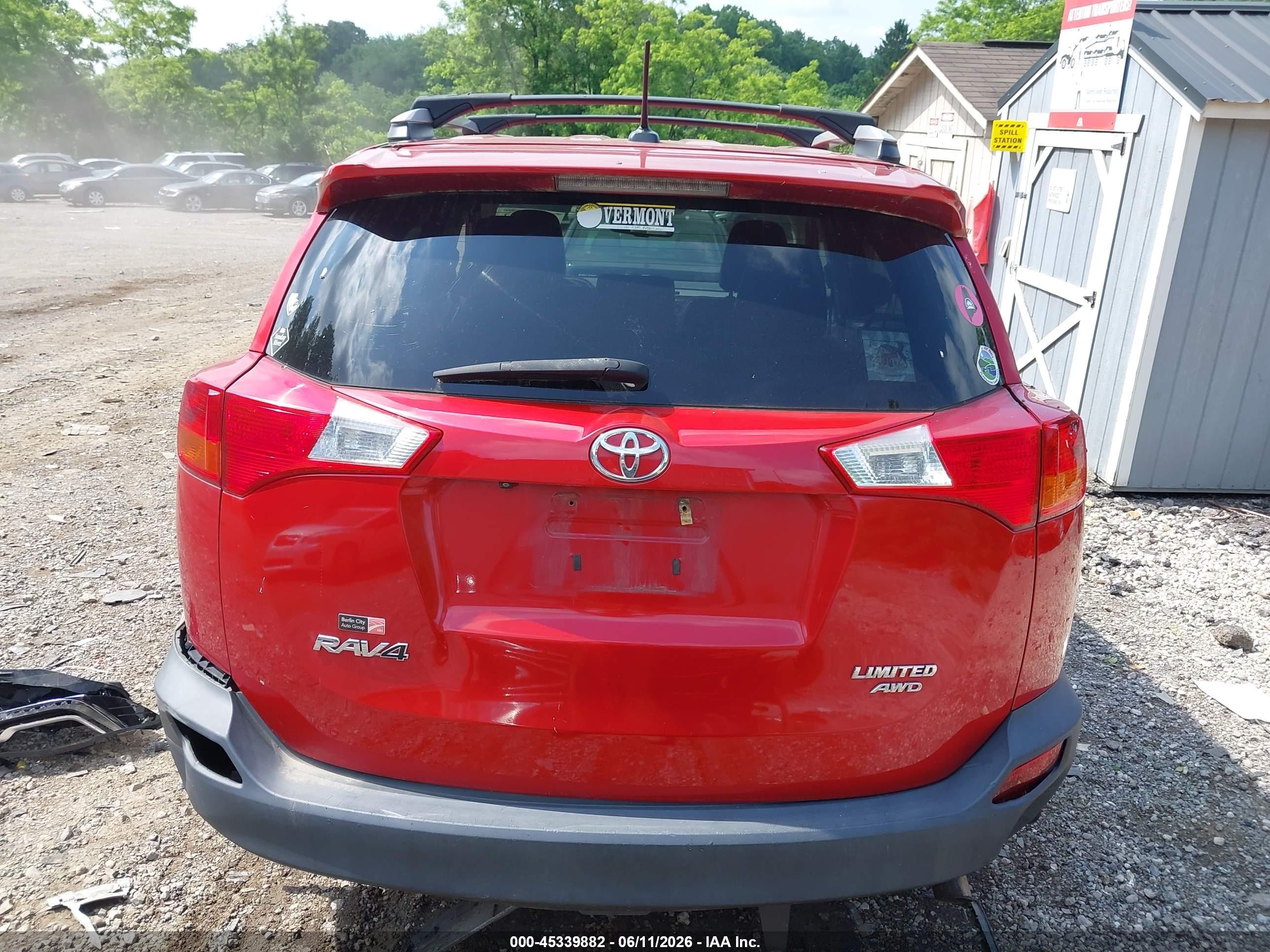 2015 Toyota Rav4 Limited Red vin: 2T3DFREV2FW290657