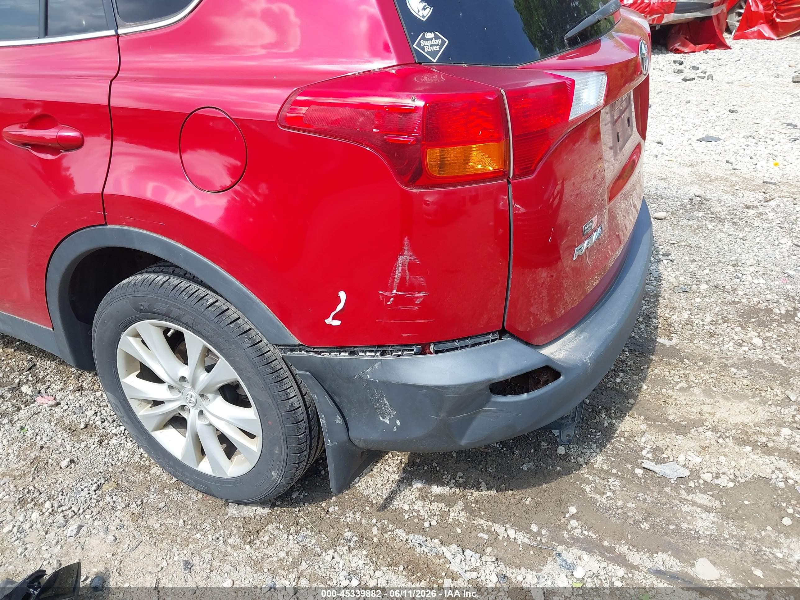 2015 Toyota Rav4 Limited Red vin: 2T3DFREV2FW290657