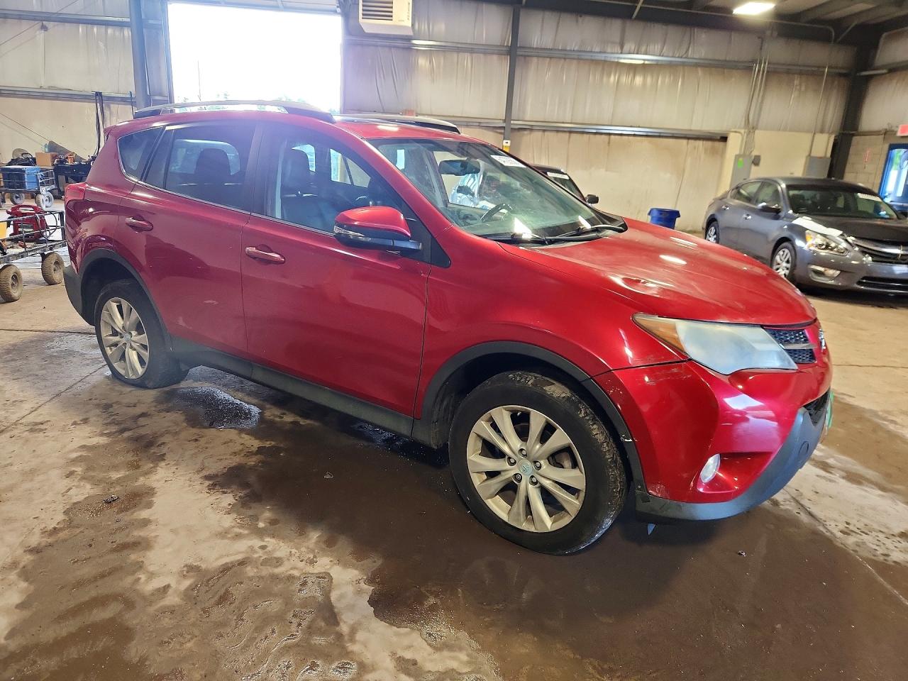 2015 Toyota Rav4 Limited Red vin: 2T3DFREV2FW331384