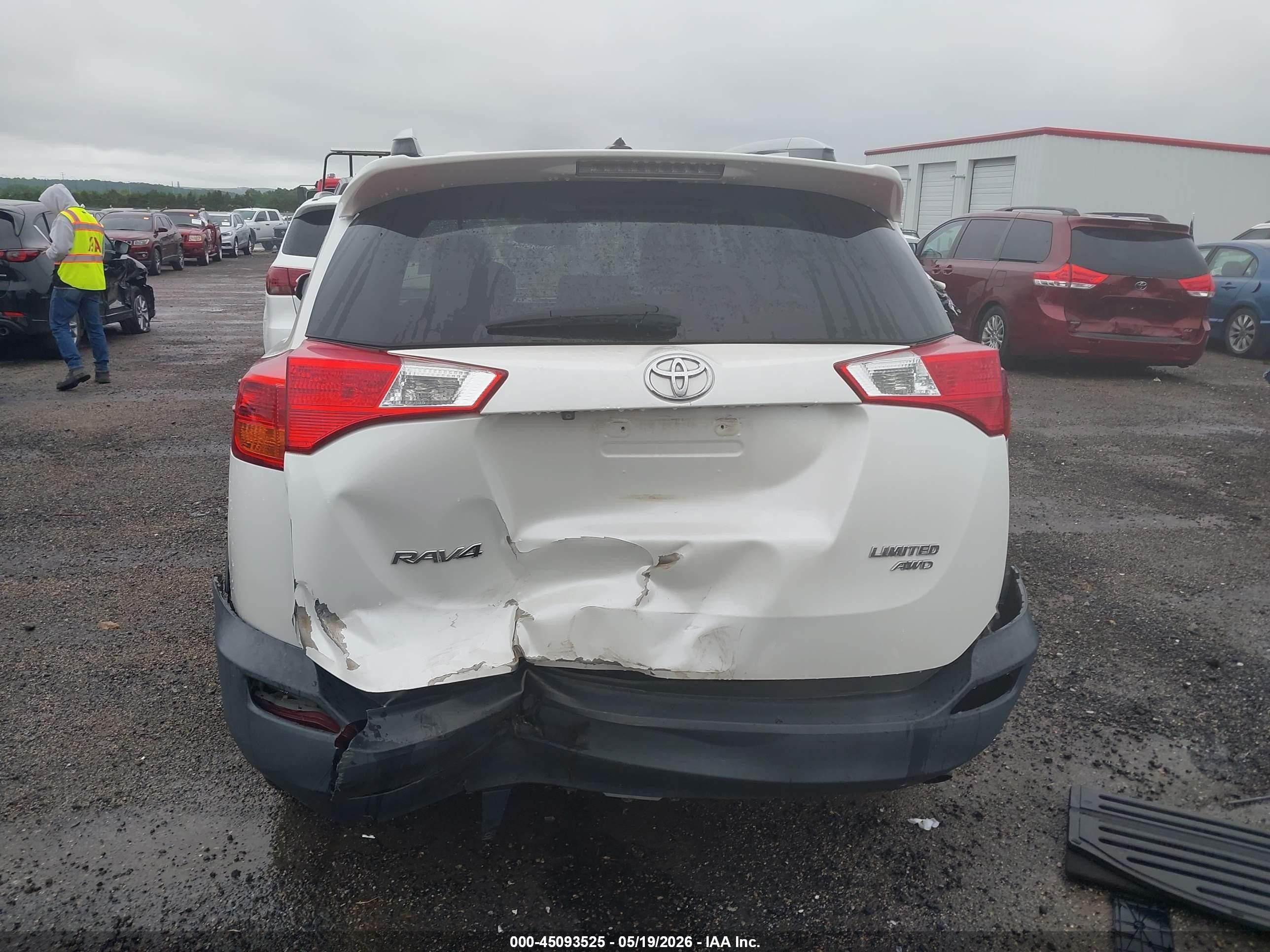2015 Toyota Rav4 Limited White vin: 2T3DFREV2FW331434