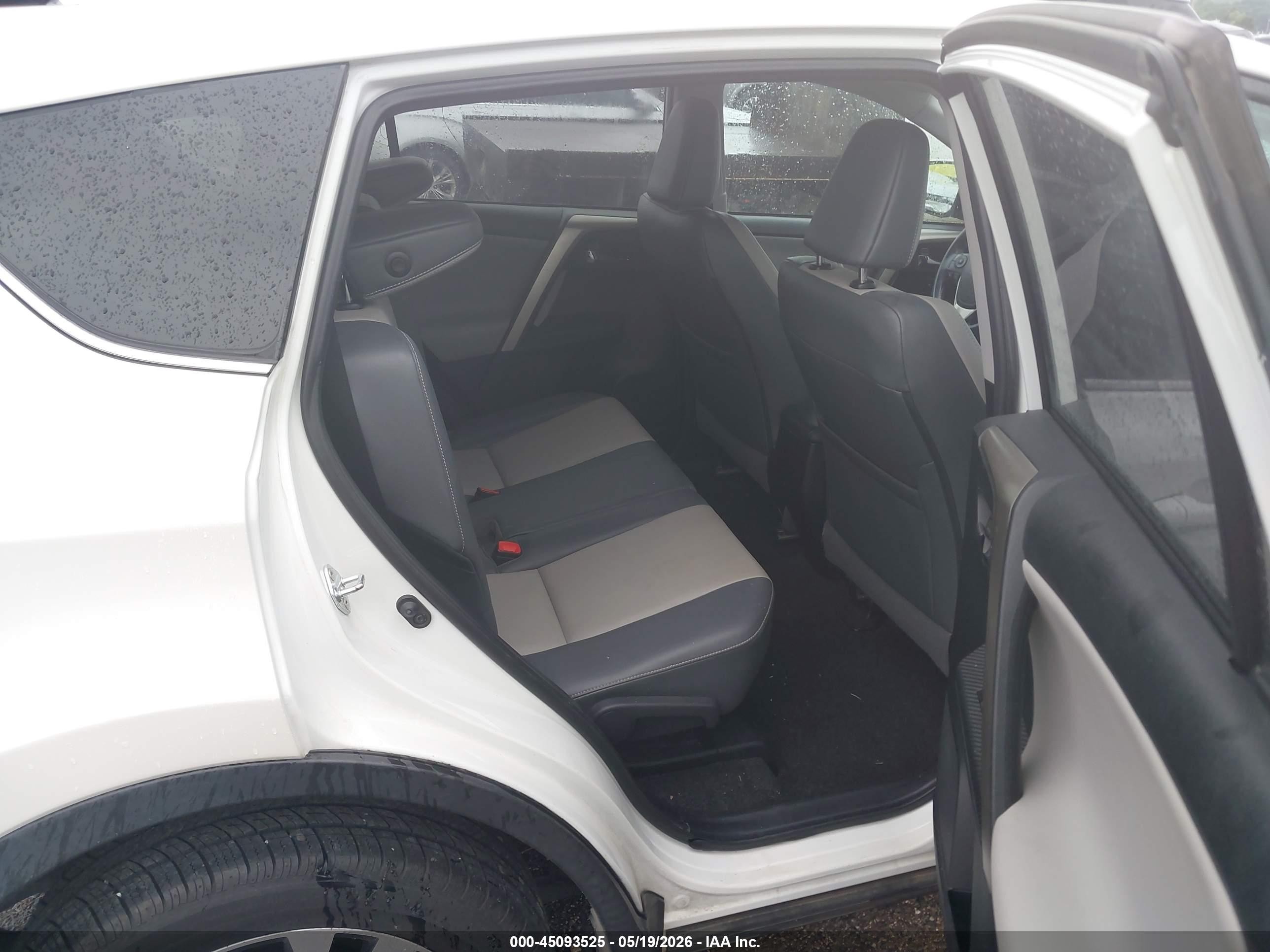 2015 Toyota Rav4 Limited White vin: 2T3DFREV2FW331434