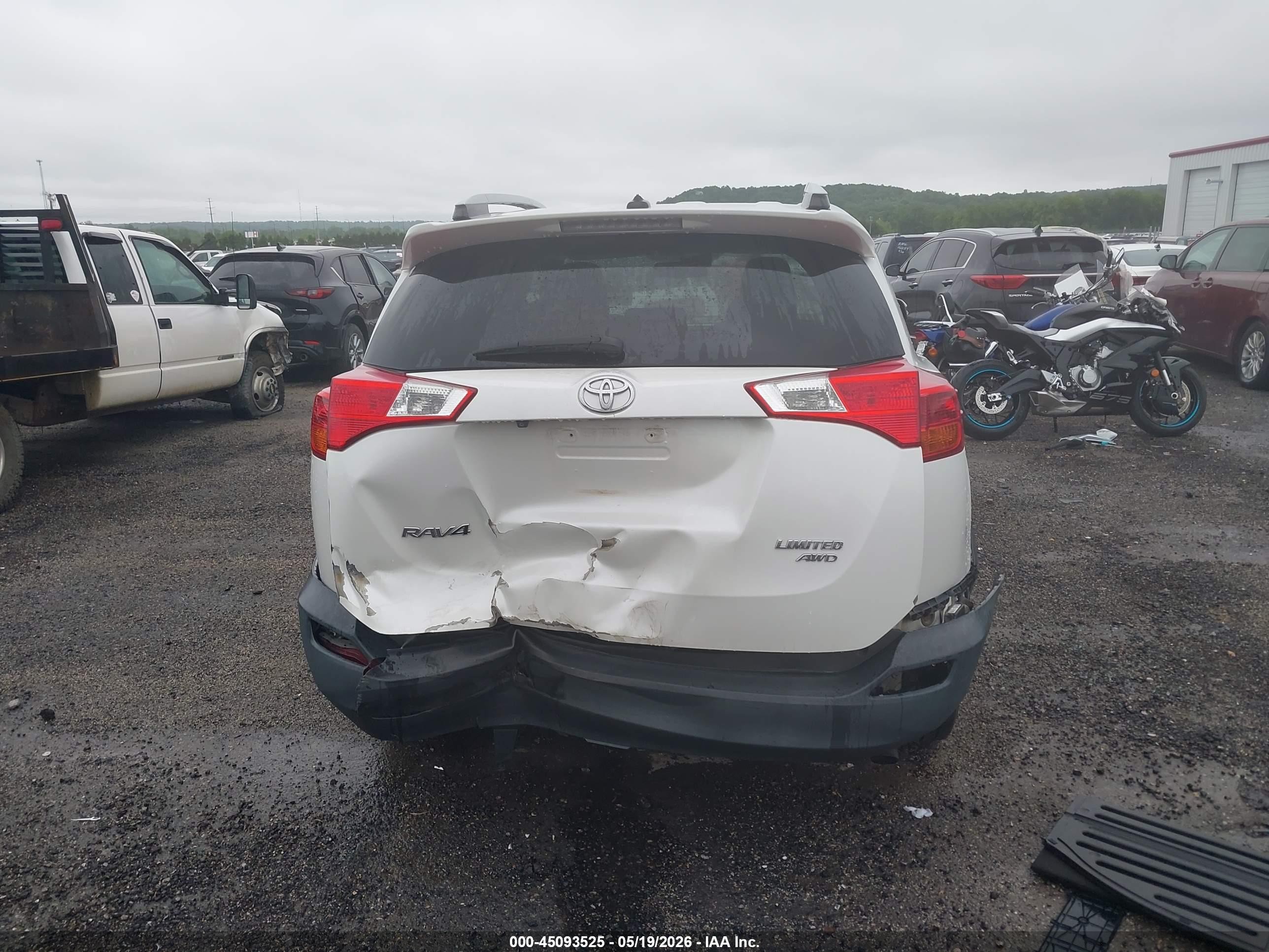 2015 Toyota Rav4 Limited White vin: 2T3DFREV2FW331434