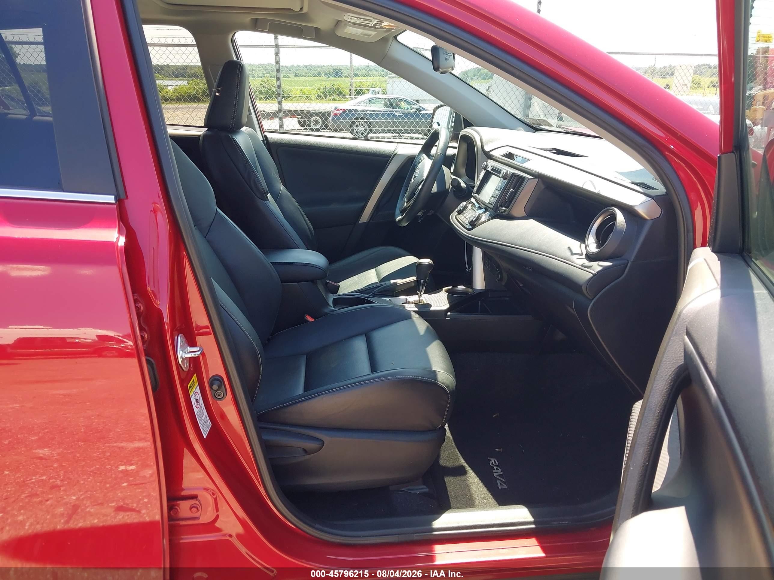 2015 Toyota Rav4 Limited Red vin: 2T3DFREV2FW399622