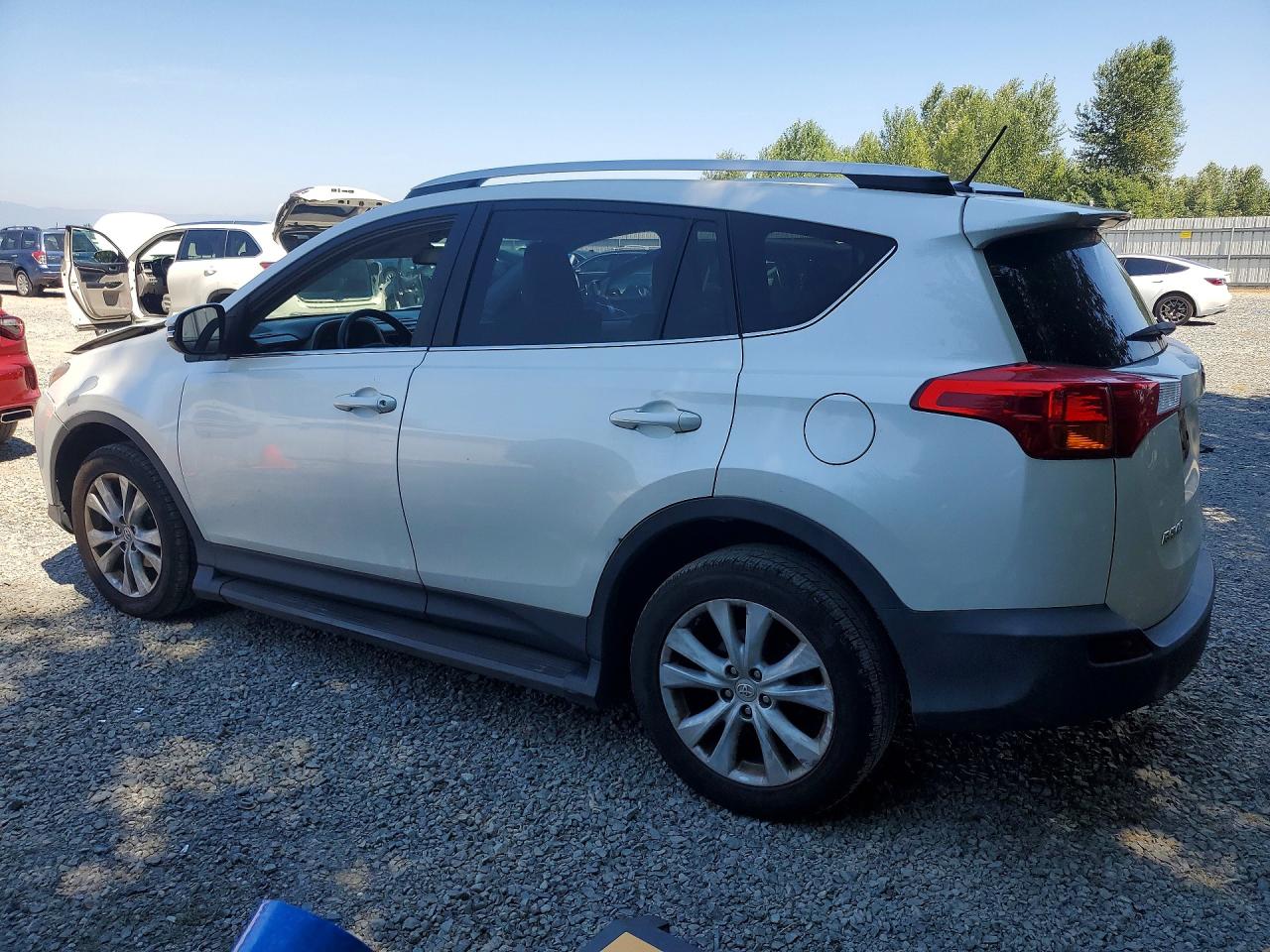 2013 Toyota Rav4 Limited White vin: 2T3DFREV3DW008362