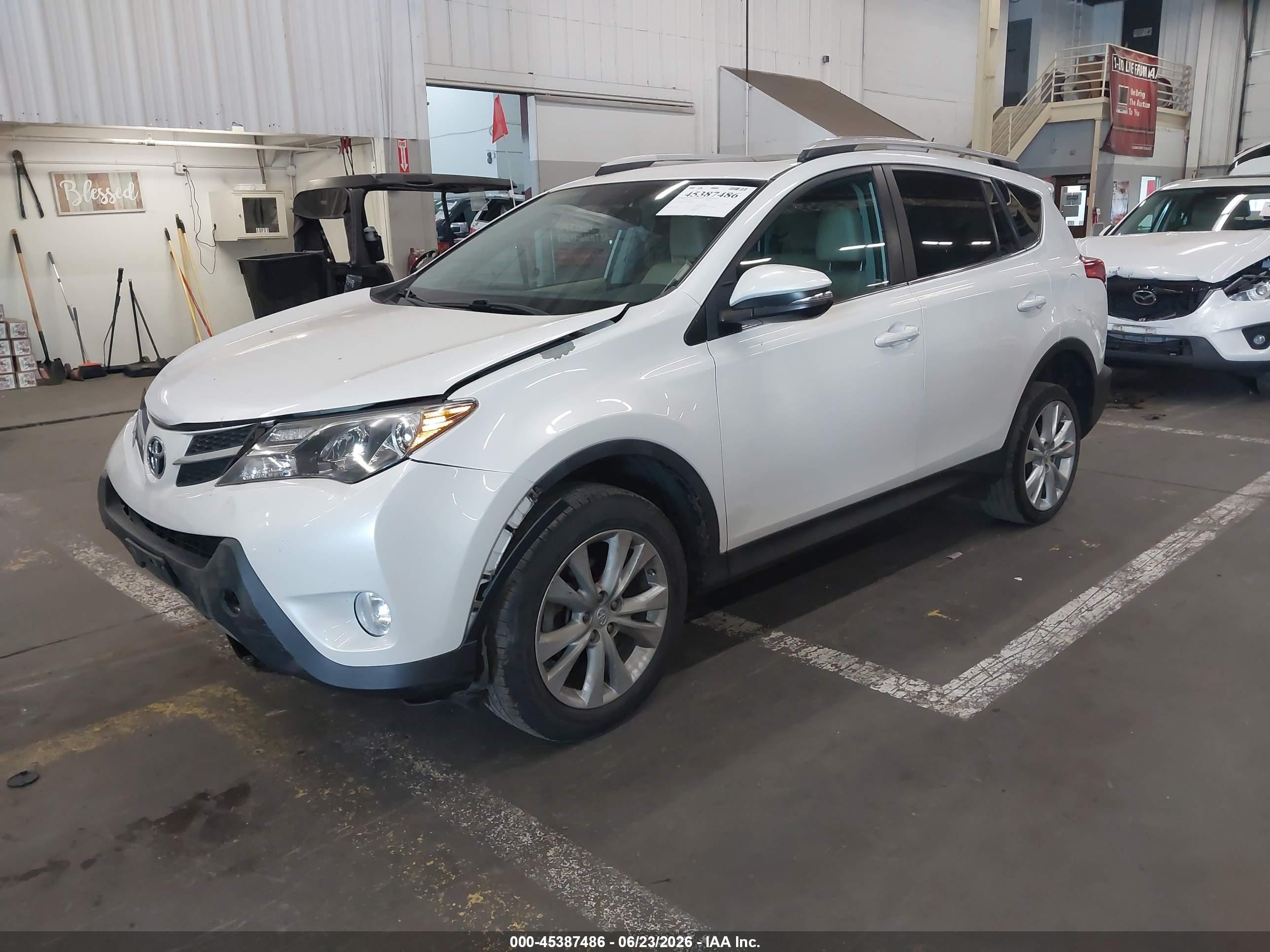 2013 Toyota Rav4 Limited White vin: 2T3DFREV3DW085829