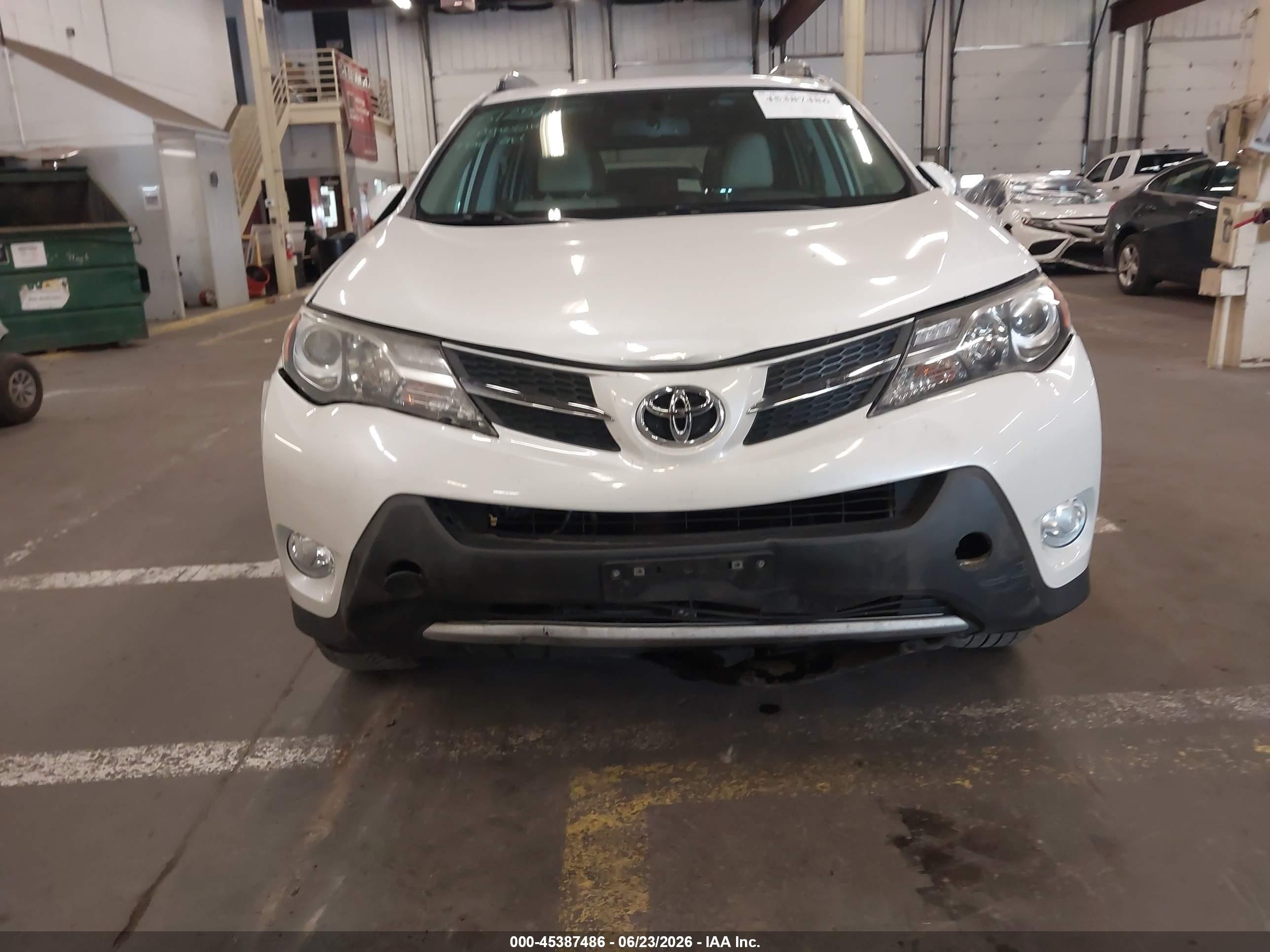 2013 Toyota Rav4 Limited White vin: 2T3DFREV3DW085829