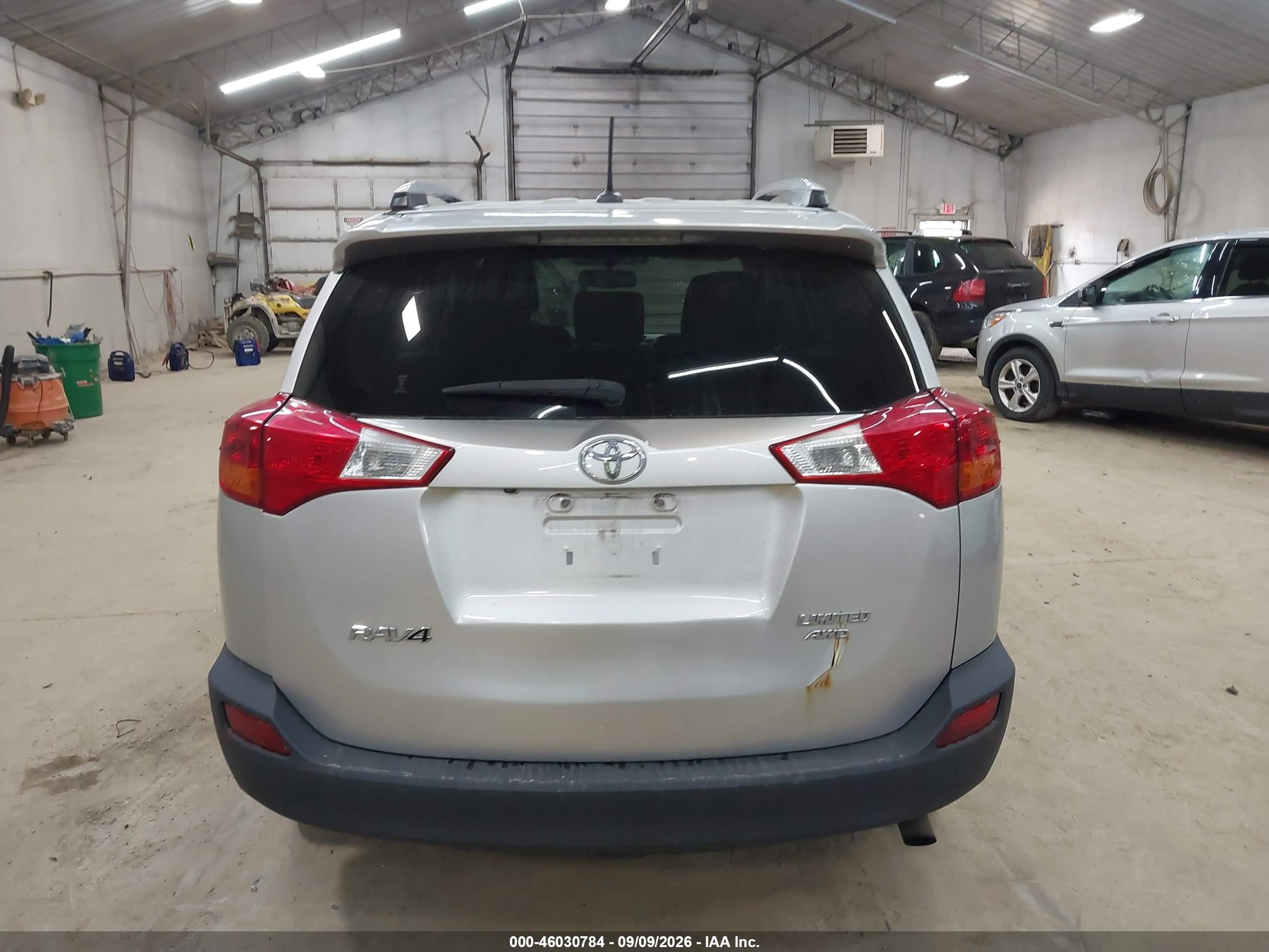 2014 Toyota Rav4 Limited Silver vin: 2T3DFREV3EW182983