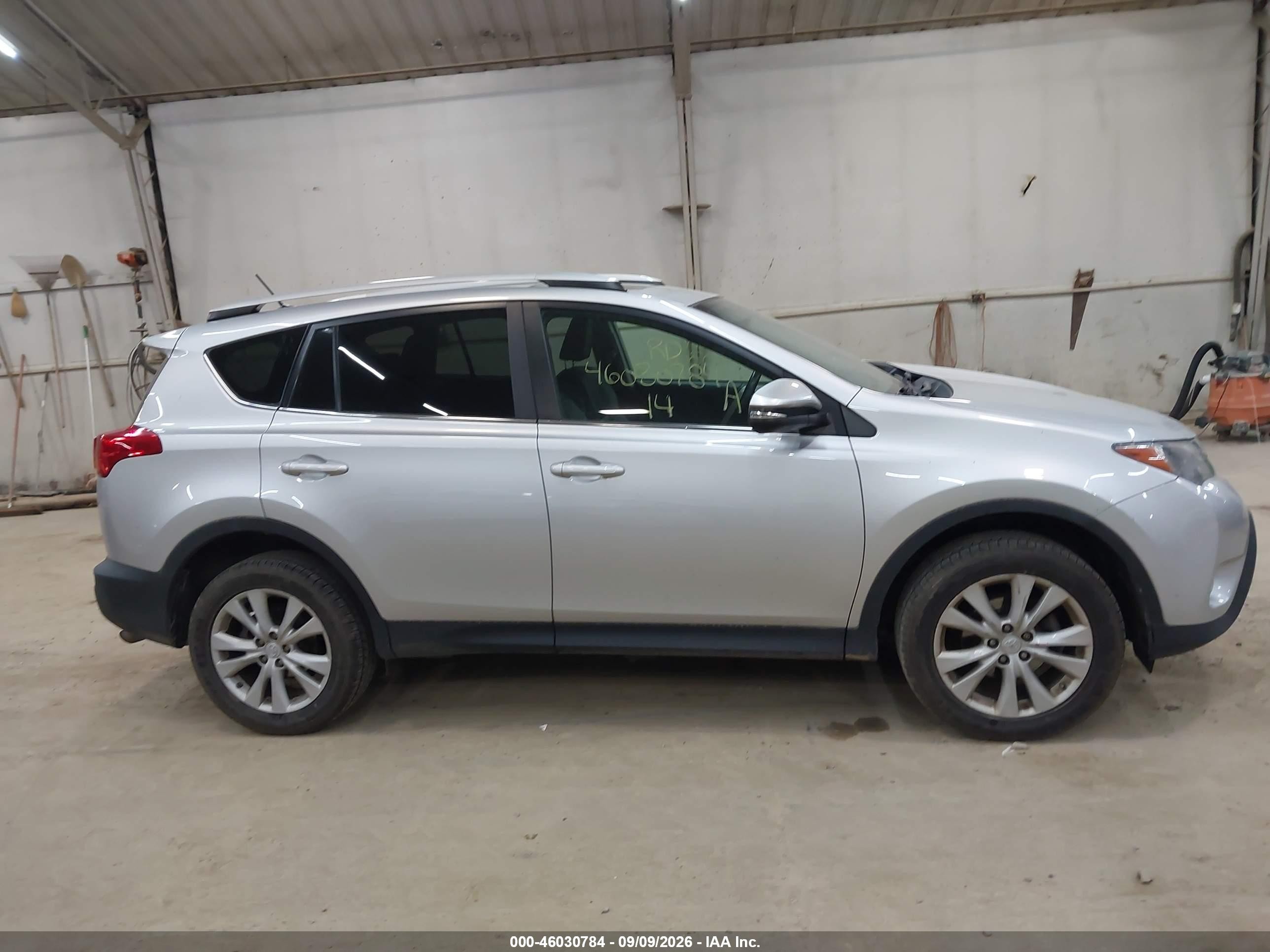 2014 Toyota Rav4 Limited Silver vin: 2T3DFREV3EW182983