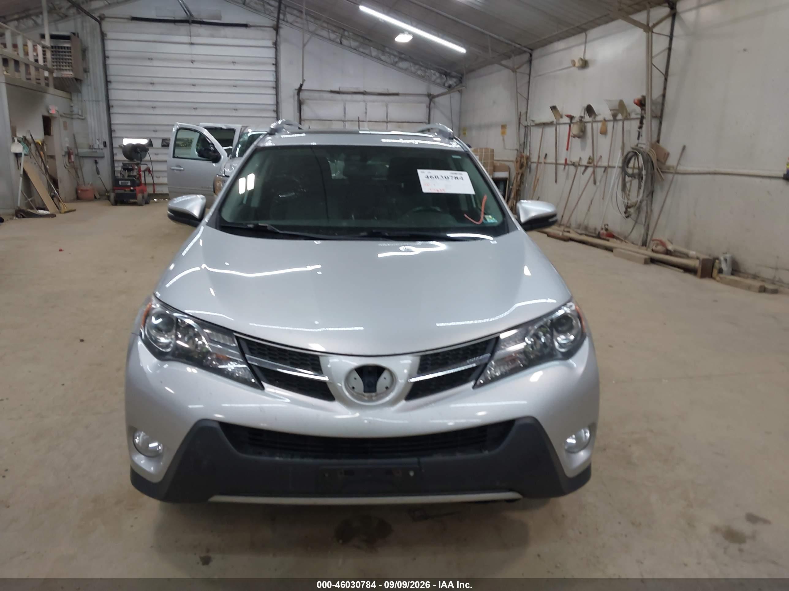 2014 Toyota Rav4 Limited Silver vin: 2T3DFREV3EW182983