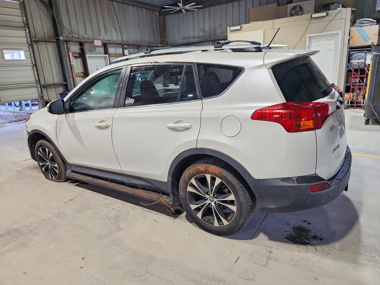 2015 Toyota Rav4 Limited Белый vin: 2T3DFREV3FW371554