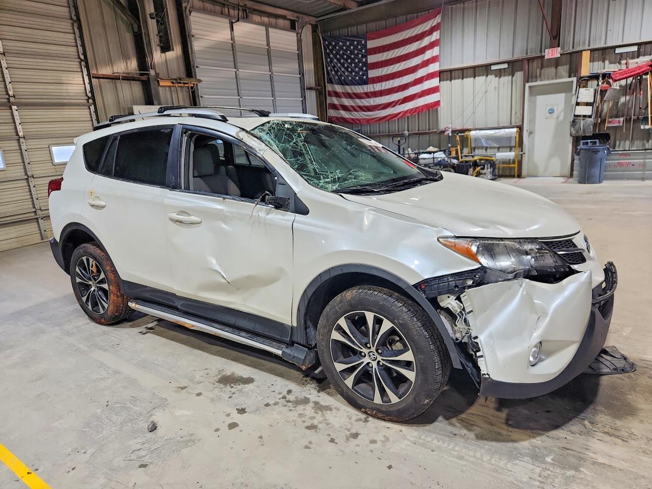 2015 Toyota Rav4 Limited Белый vin: 2T3DFREV3FW371554