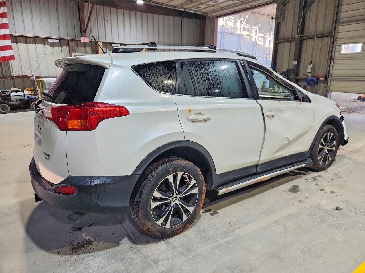 2015 Toyota Rav4 Limited Белый vin: 2T3DFREV3FW371554