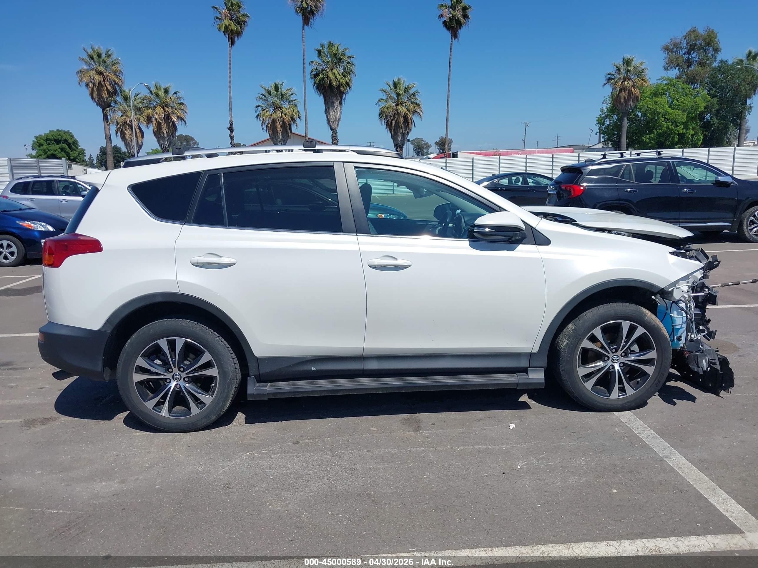 2015 Toyota Rav4 Limited White vin: 2T3DFREV3FW381582