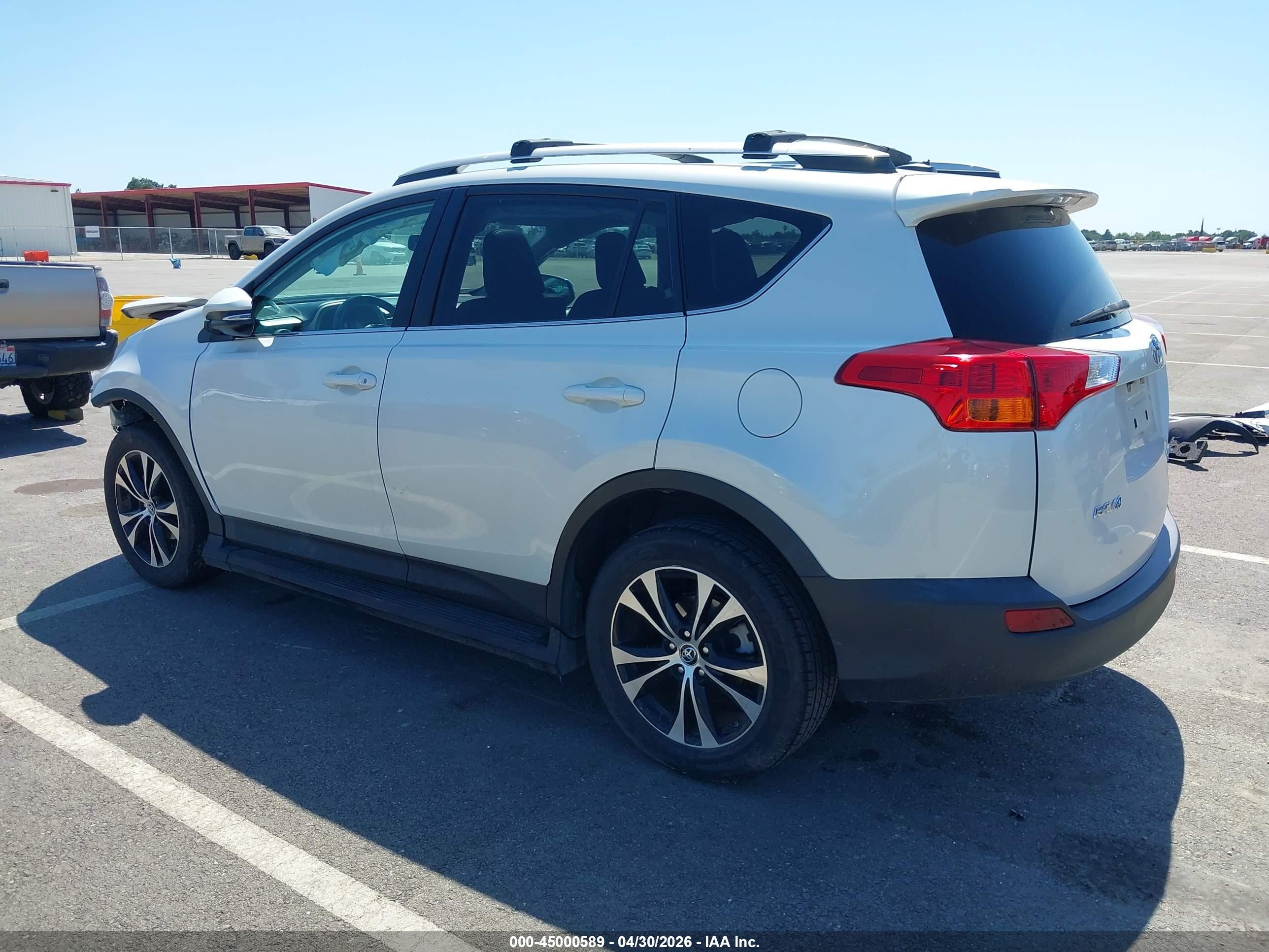 2015 Toyota Rav4 Limited White vin: 2T3DFREV3FW381582
