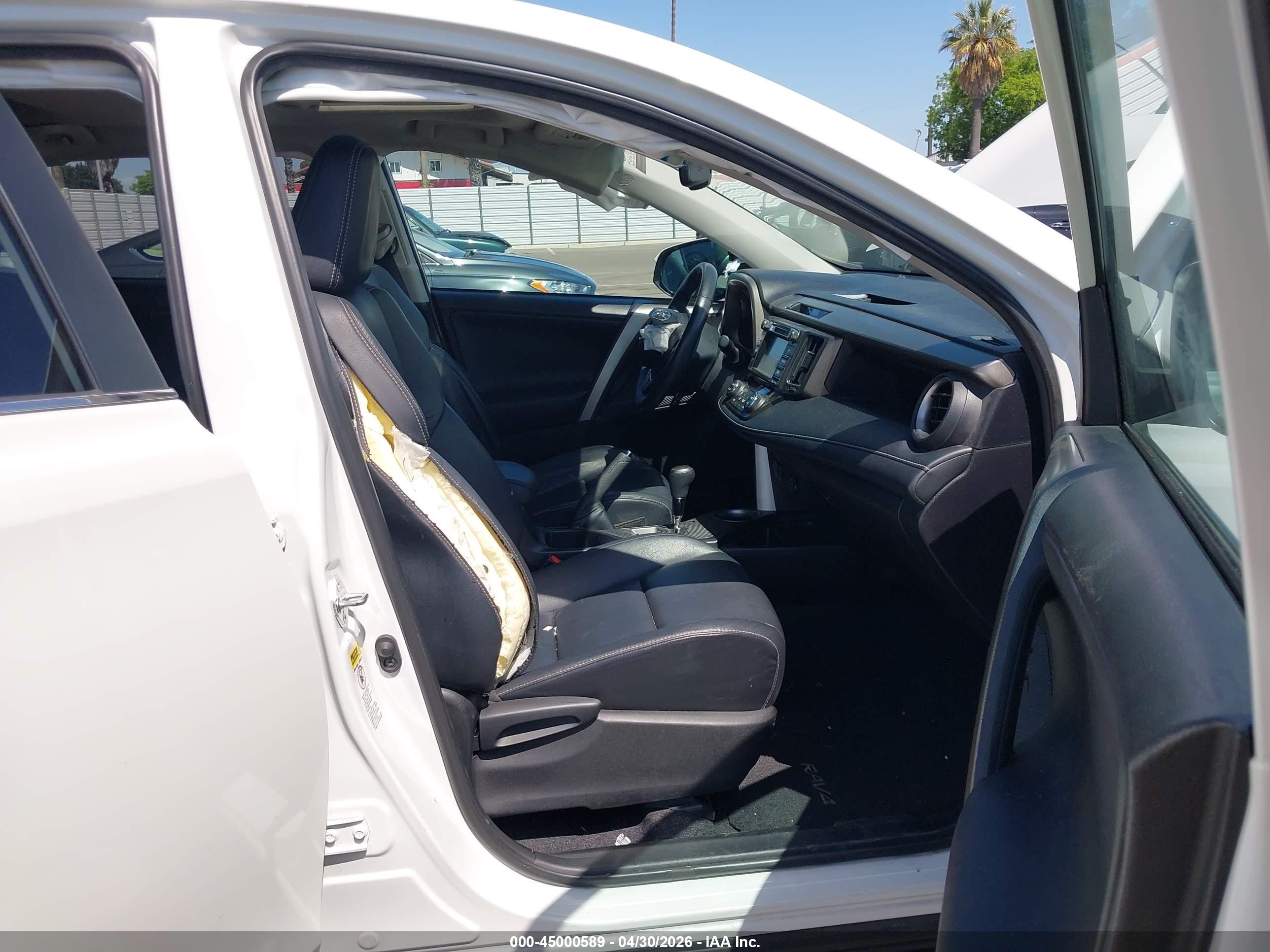 2015 Toyota Rav4 Limited White vin: 2T3DFREV3FW381582