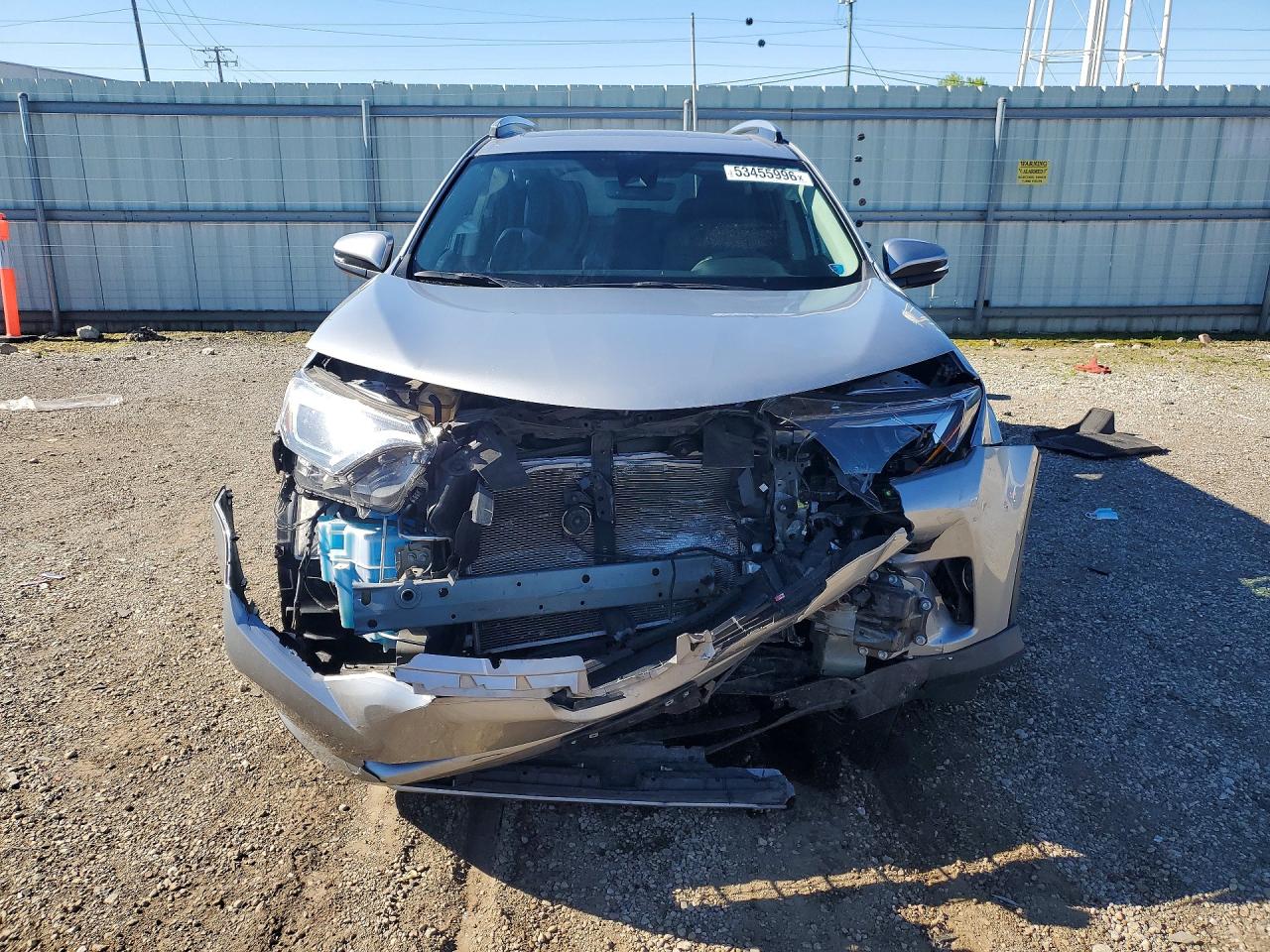 2017 Toyota Rav4 Limited Silver vin: 2T3DFREV3HW666155